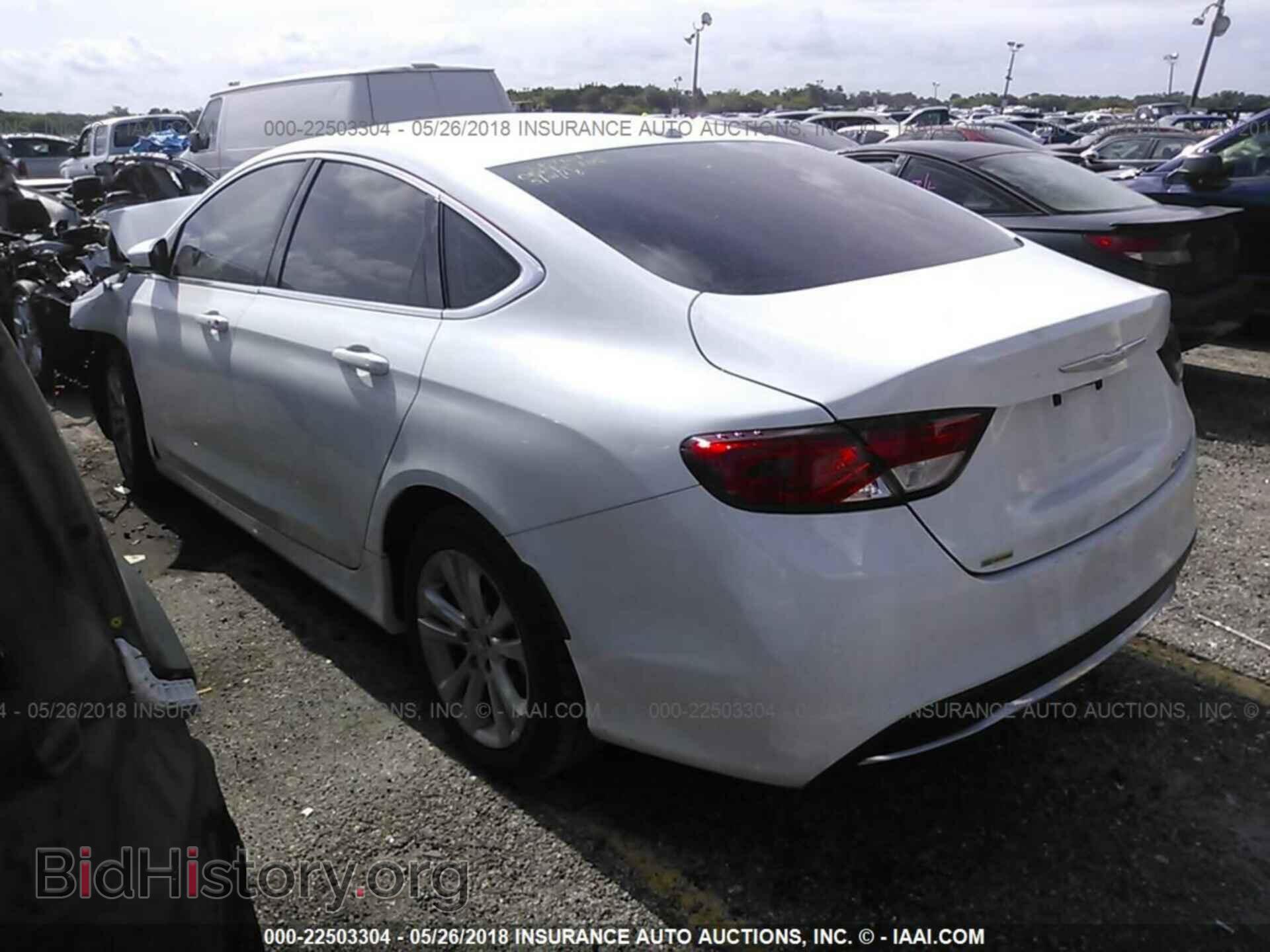2015 Chrysler 200 - VIN: 1C3CCCAB3FN680112 - Photo 3