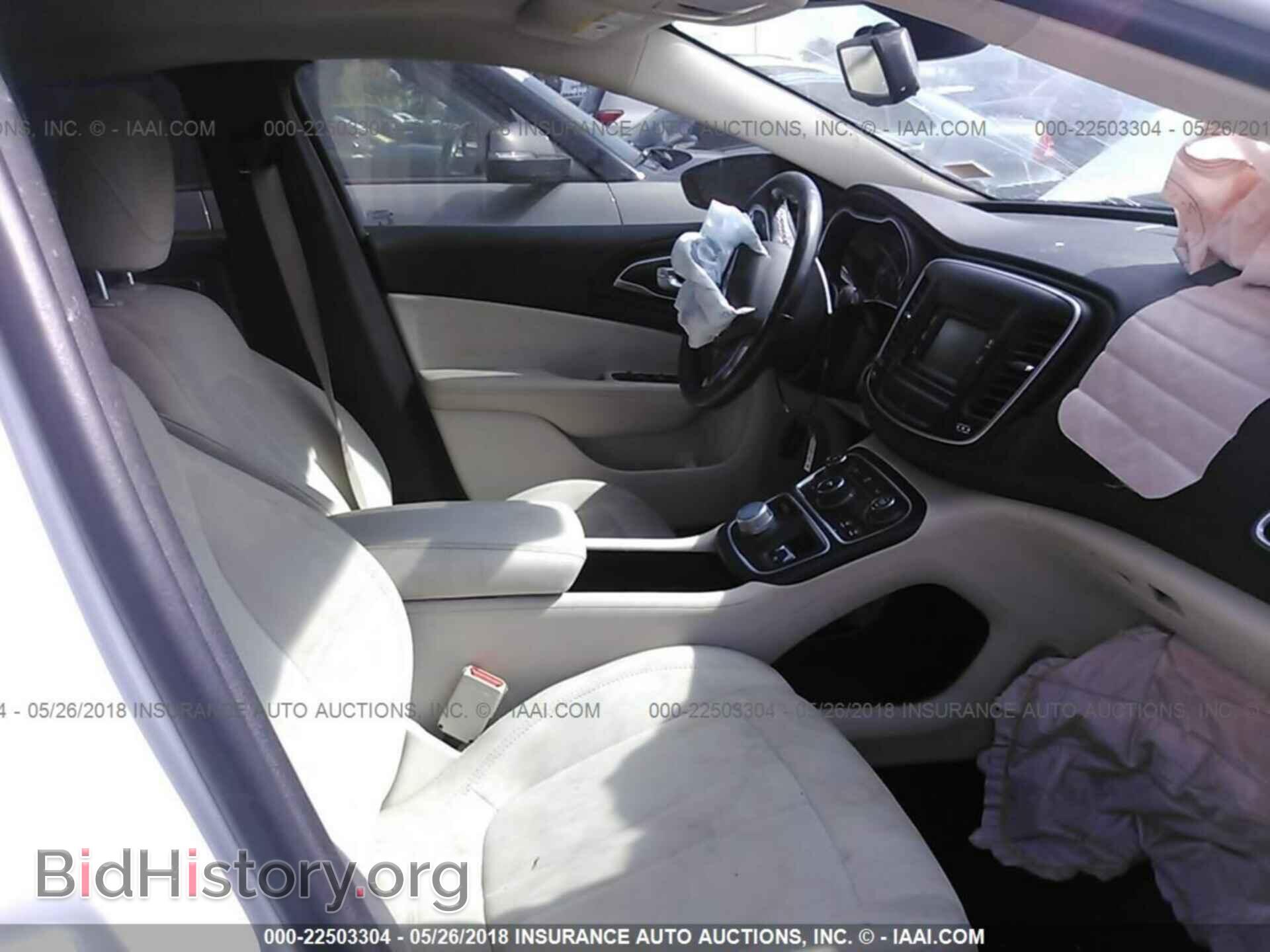 2015 Chrysler 200 - VIN: 1C3CCCAB3FN680112 - Photo 5