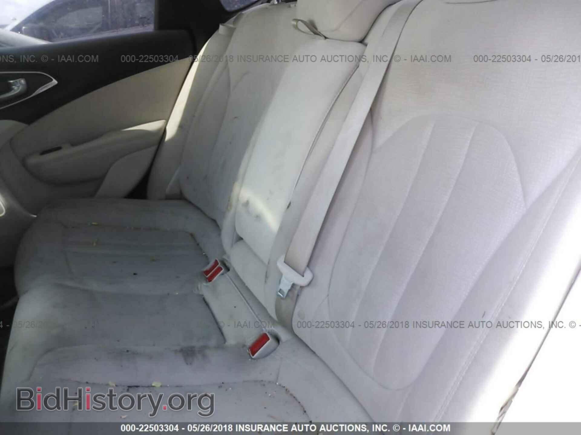 2015 Chrysler 200 - VIN: 1C3CCCAB3FN680112 - Photo 8