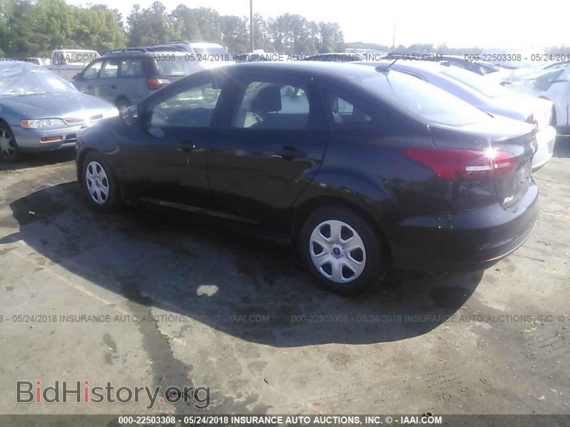 2016 Ford Focus - VIN: 1FADP3E26GL368318 - Фото 3