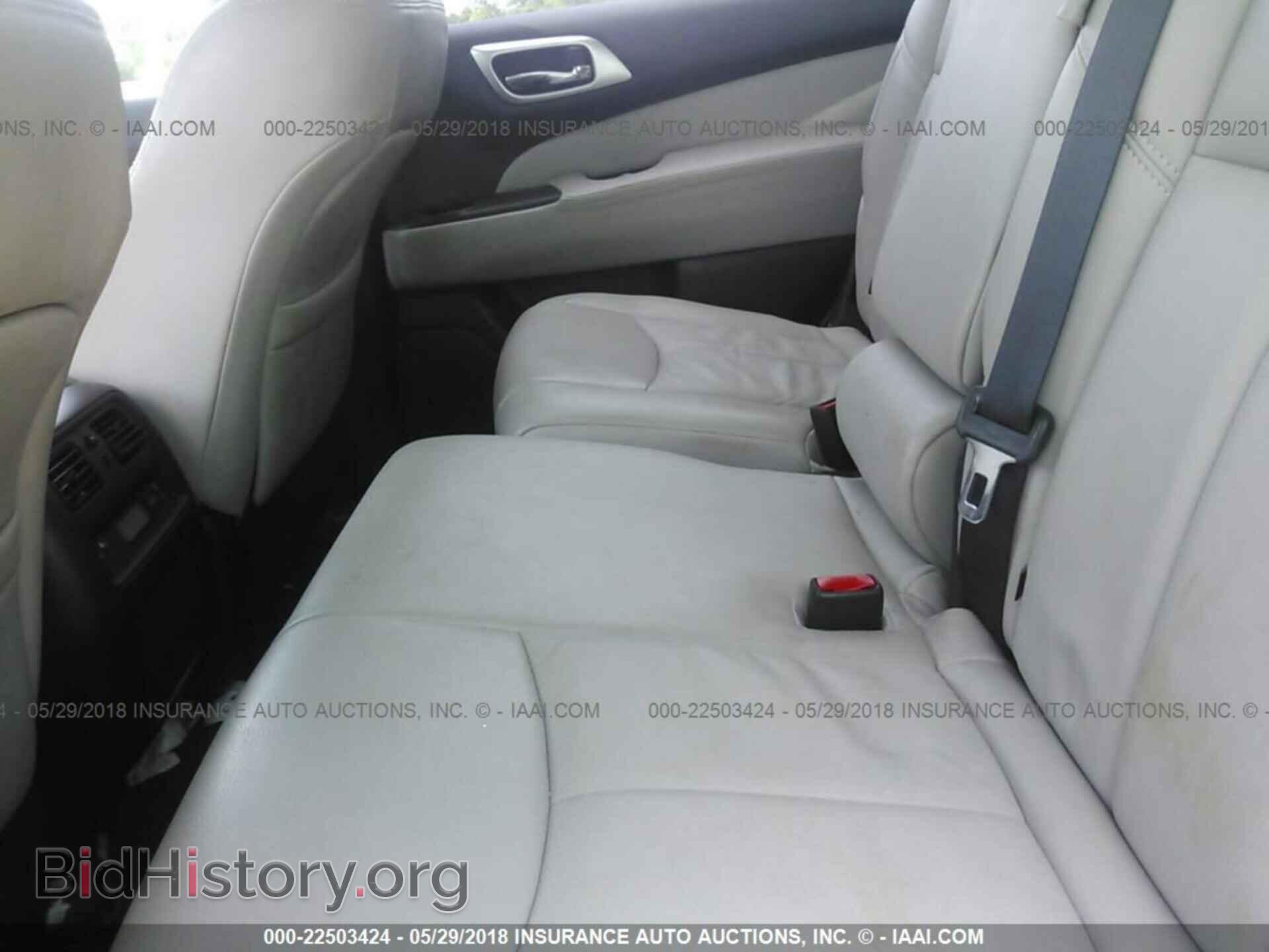 2016 Nissan Pathfinder - VIN: 5N1AR2MN2GC665899 - Фото 8
