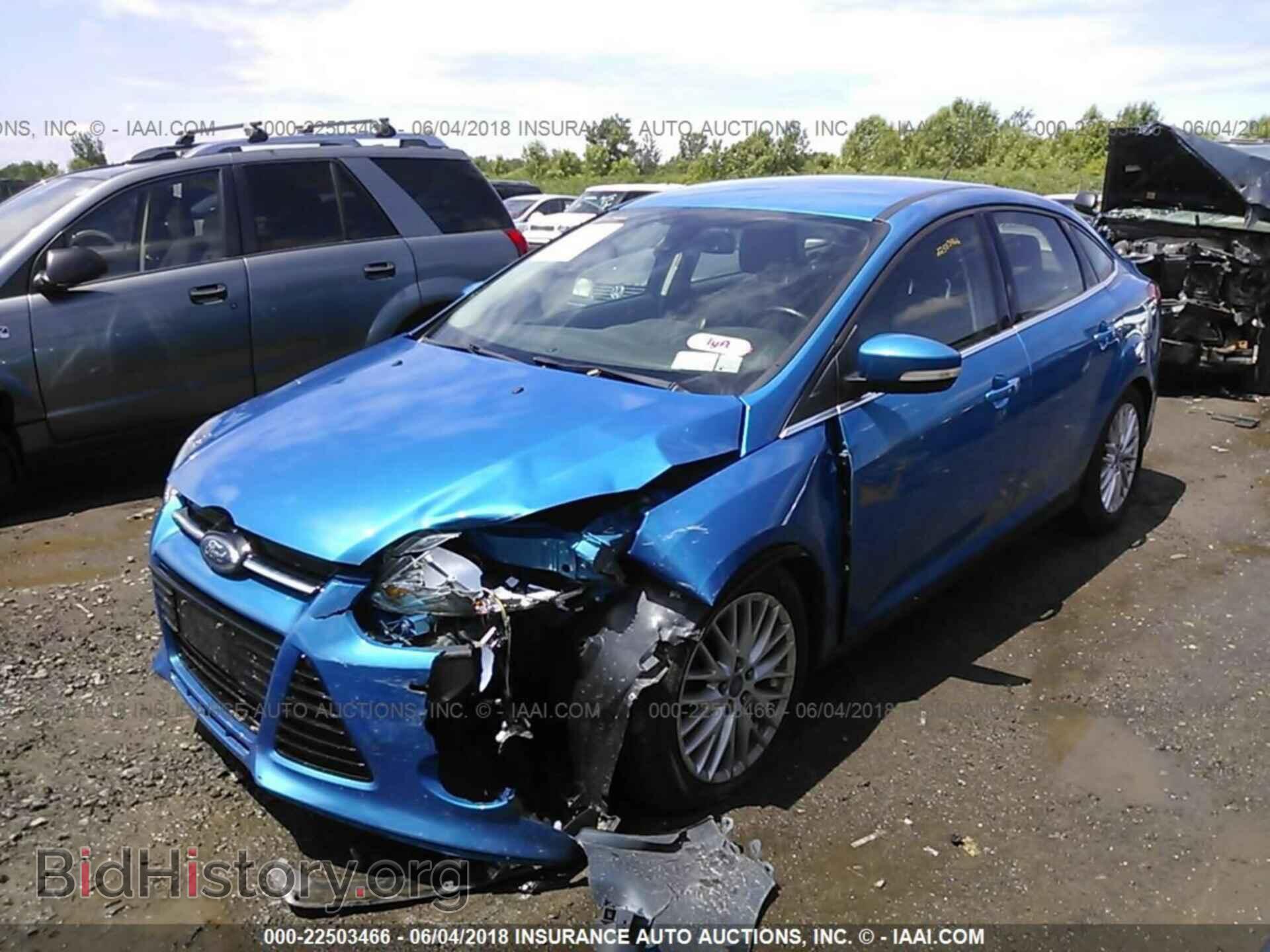 2012 Ford Focus - VIN: 1FAHP3H22CL219041 - Фото 2