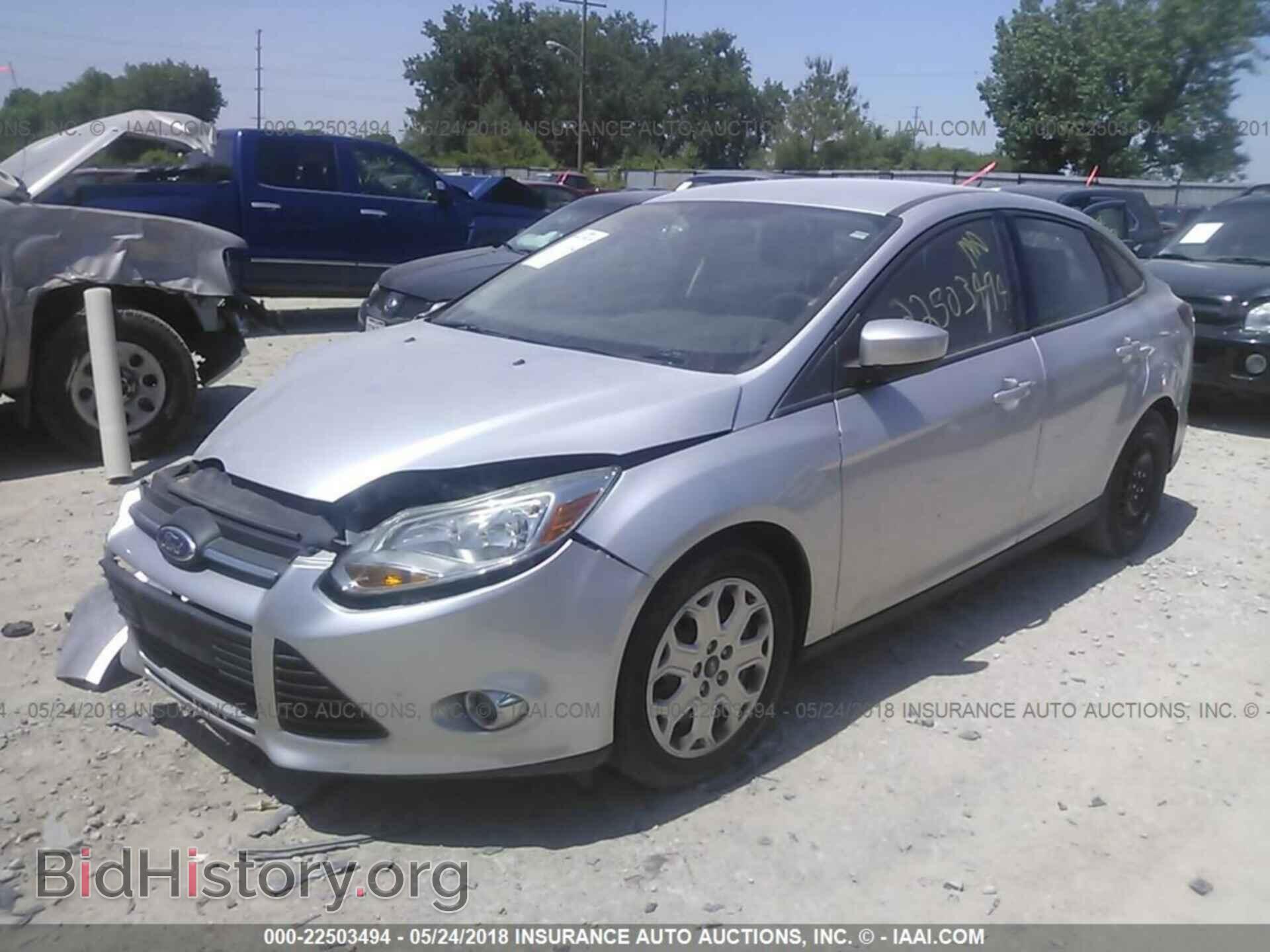 2012 Ford Focus - VIN: 1FAHP3F21CL211712 - Photo 2