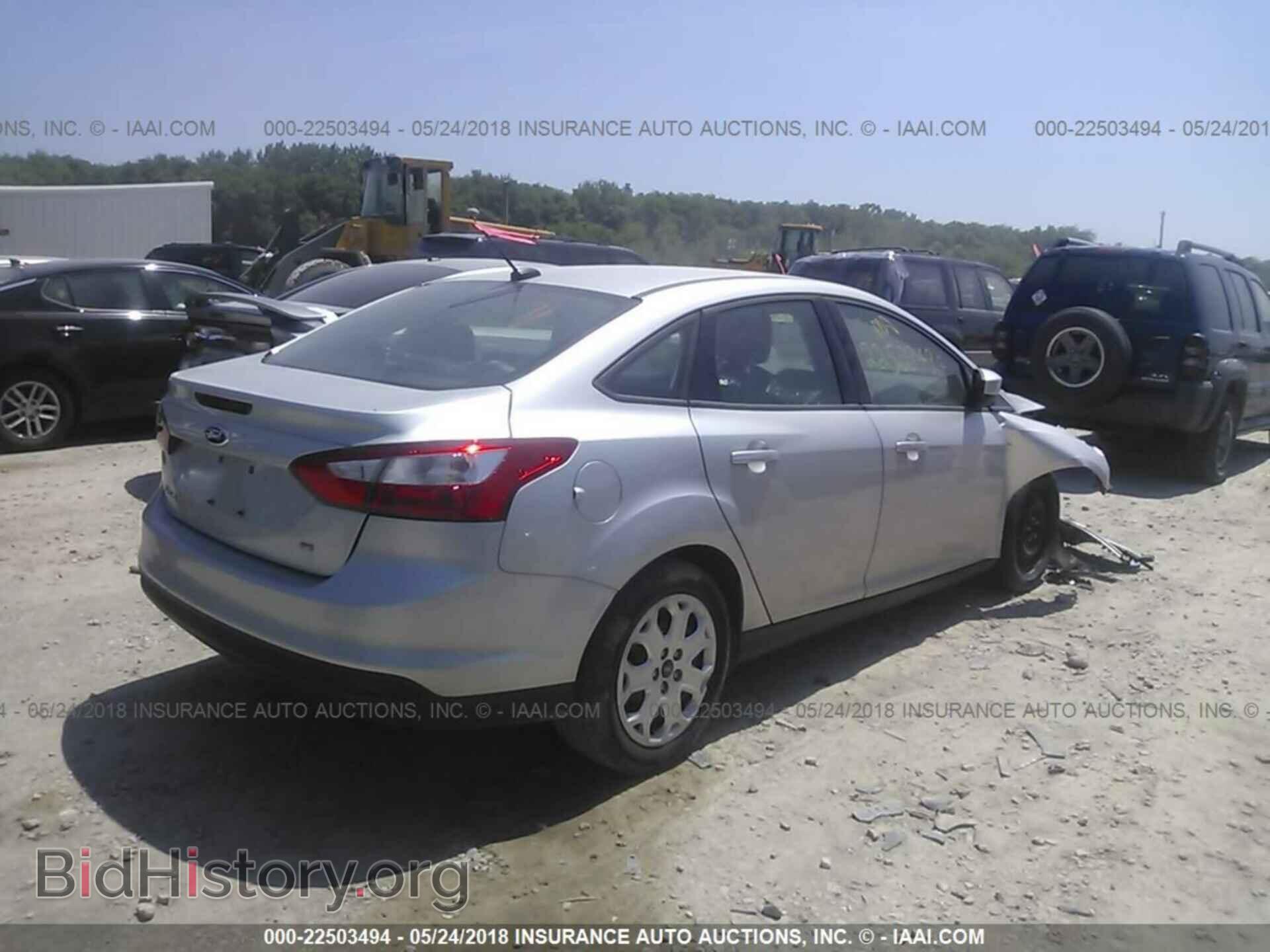 2012 Ford Focus - VIN: 1FAHP3F21CL211712 - Photo 4