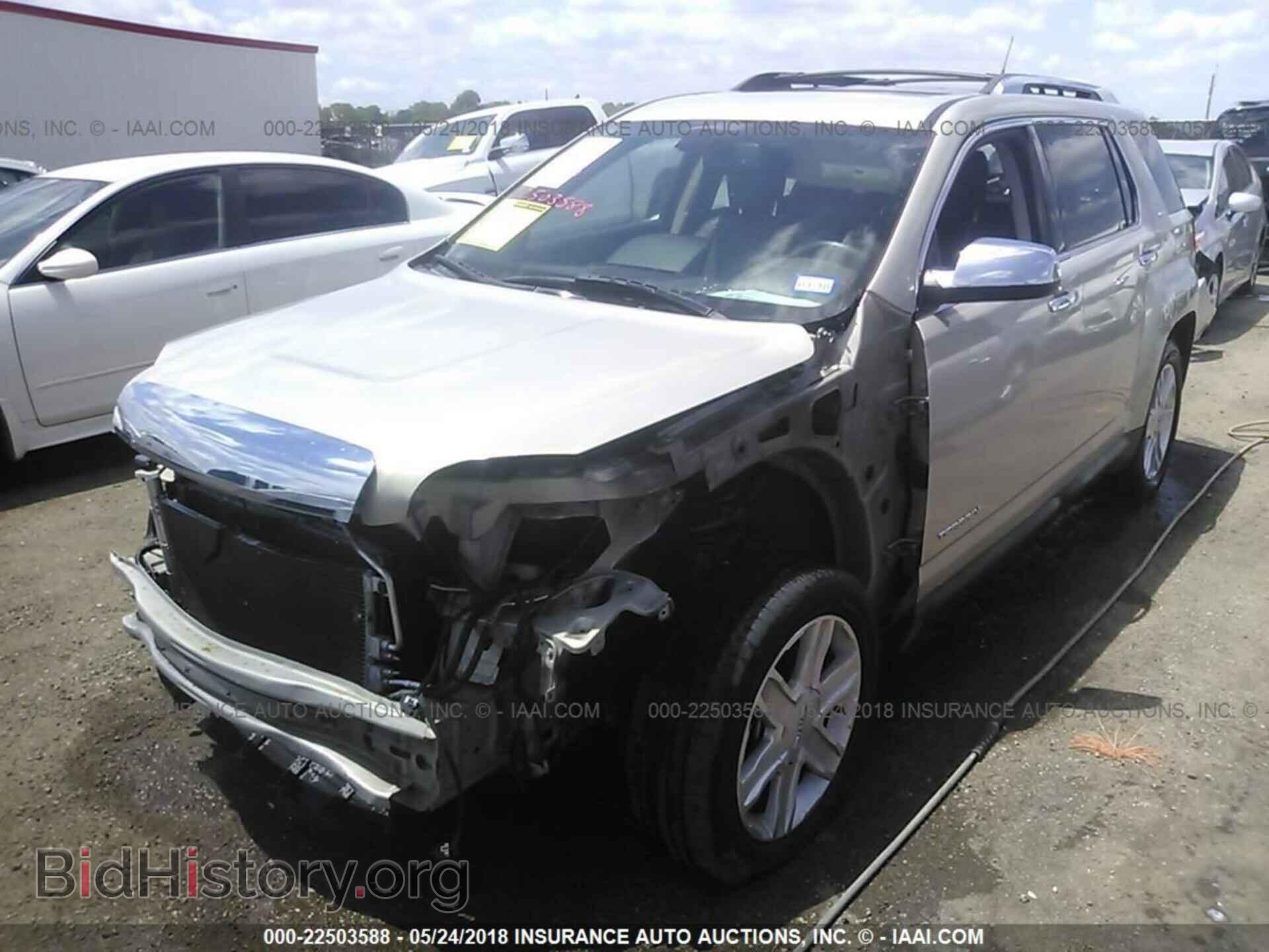 2011 Gmc Terrain - VIN: 2CTALWEC2B6272064 - Photo 2