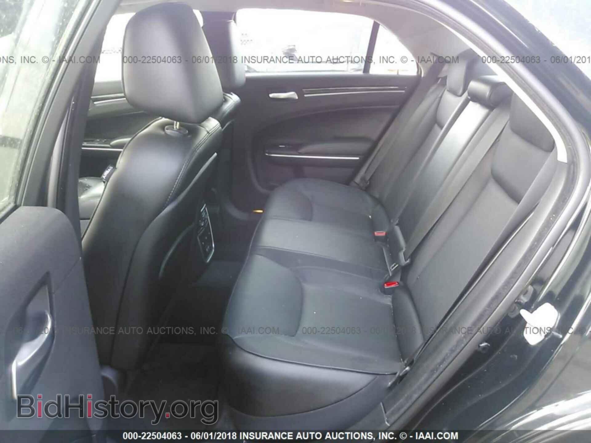 2016 Chrysler 300c - VIN: 2C3CCAEG1GH359321 - Фото 8
