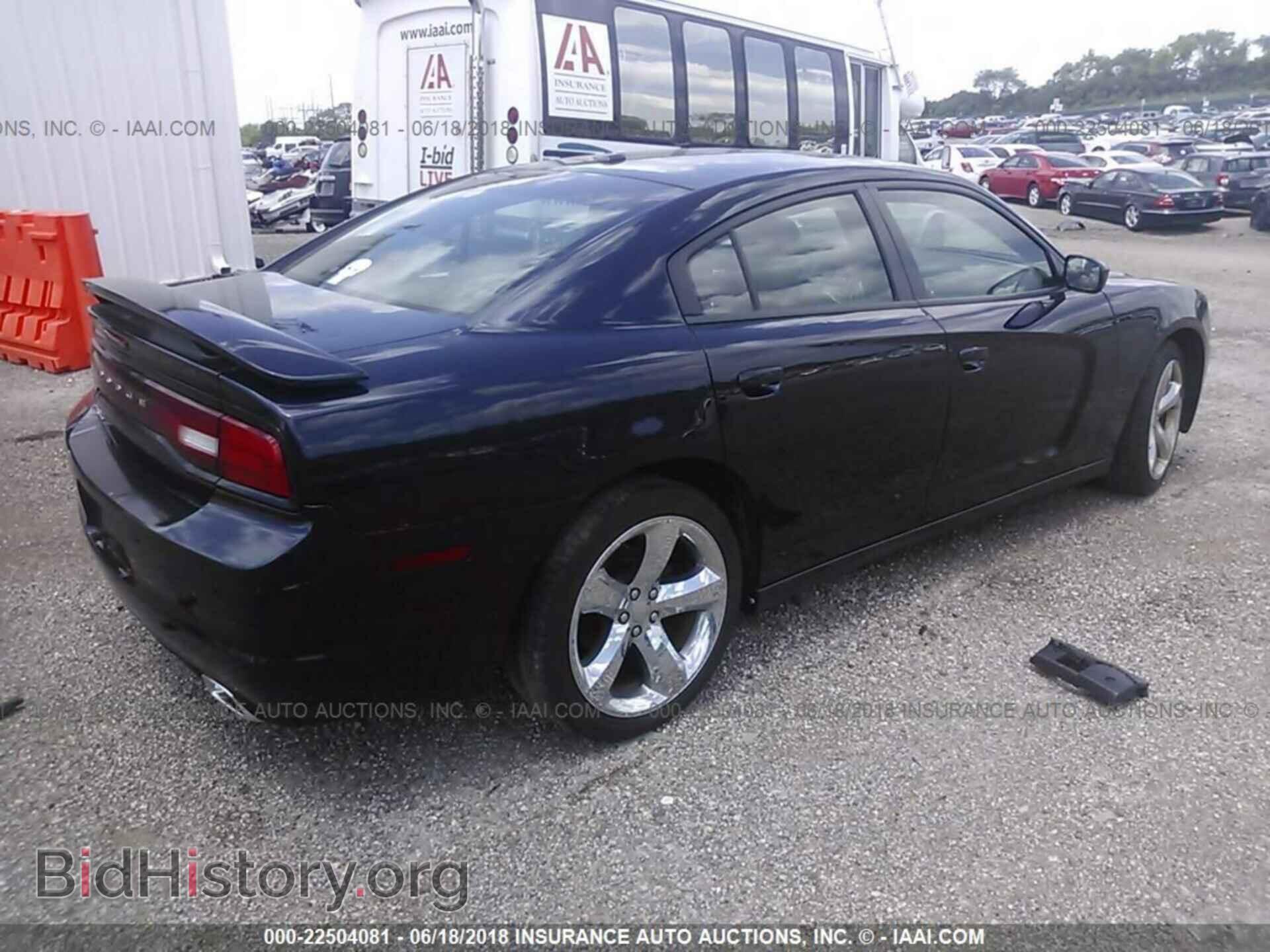 2011 Dodge Charger - VIN: 2B3CL3CG8BH539450 - Фото 4