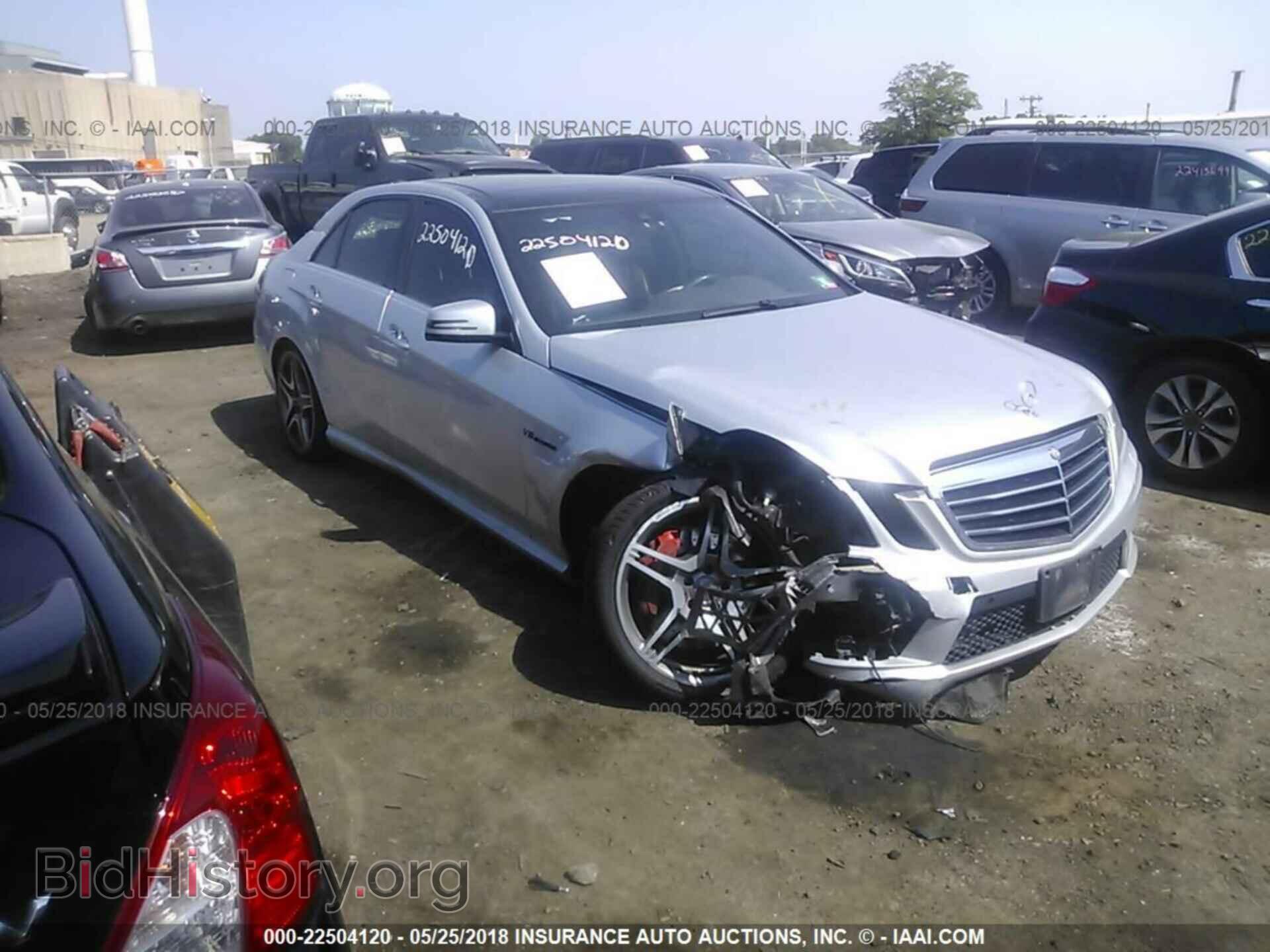 Photo WDDHF7EB2CA640297 - Mercedes-benz E 2012