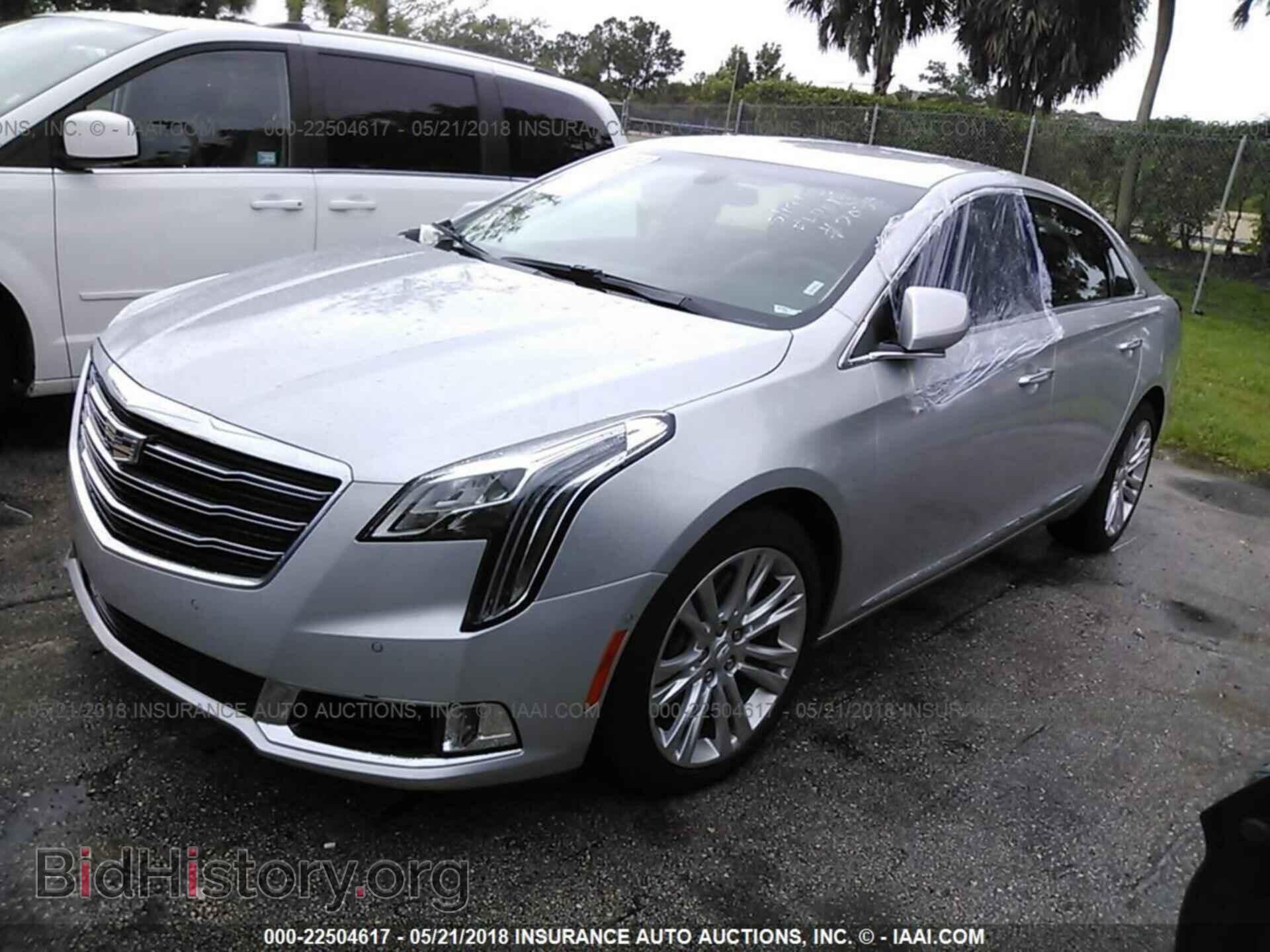 2018 Cadillac Xts - VIN: 2G61M5S37J9132034 - Фото 2