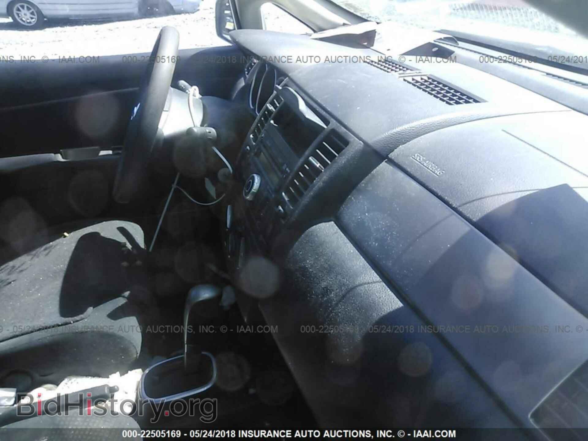 2011 Nissan Versa - VIN: 3N1BC1AP8BL392865 - Фото 5