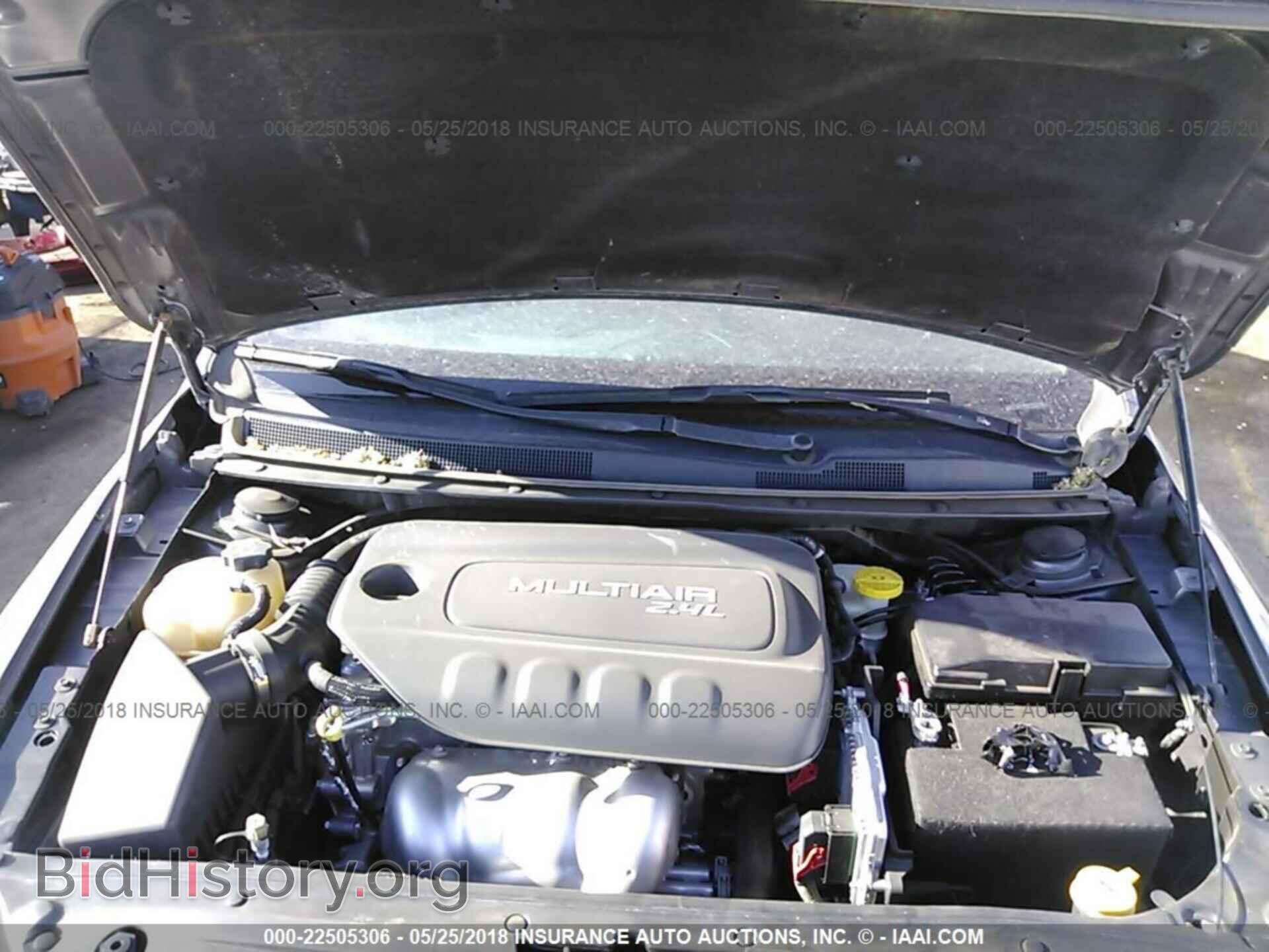 2015 Chrysler 200 - VIN: 1C3CCCAB9FN693057 - Photo 10