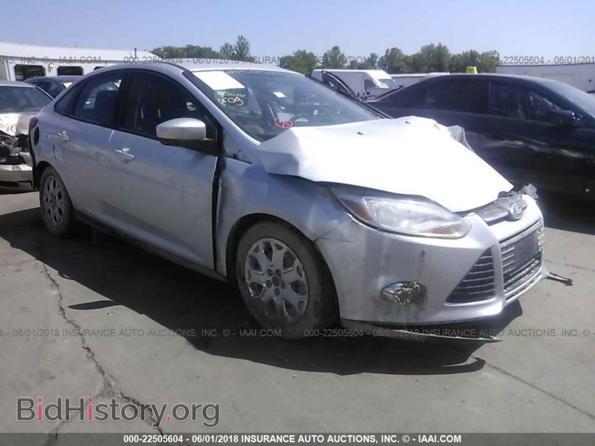 Photo 1FAHP3F23CL379464 - Ford Focus 2012