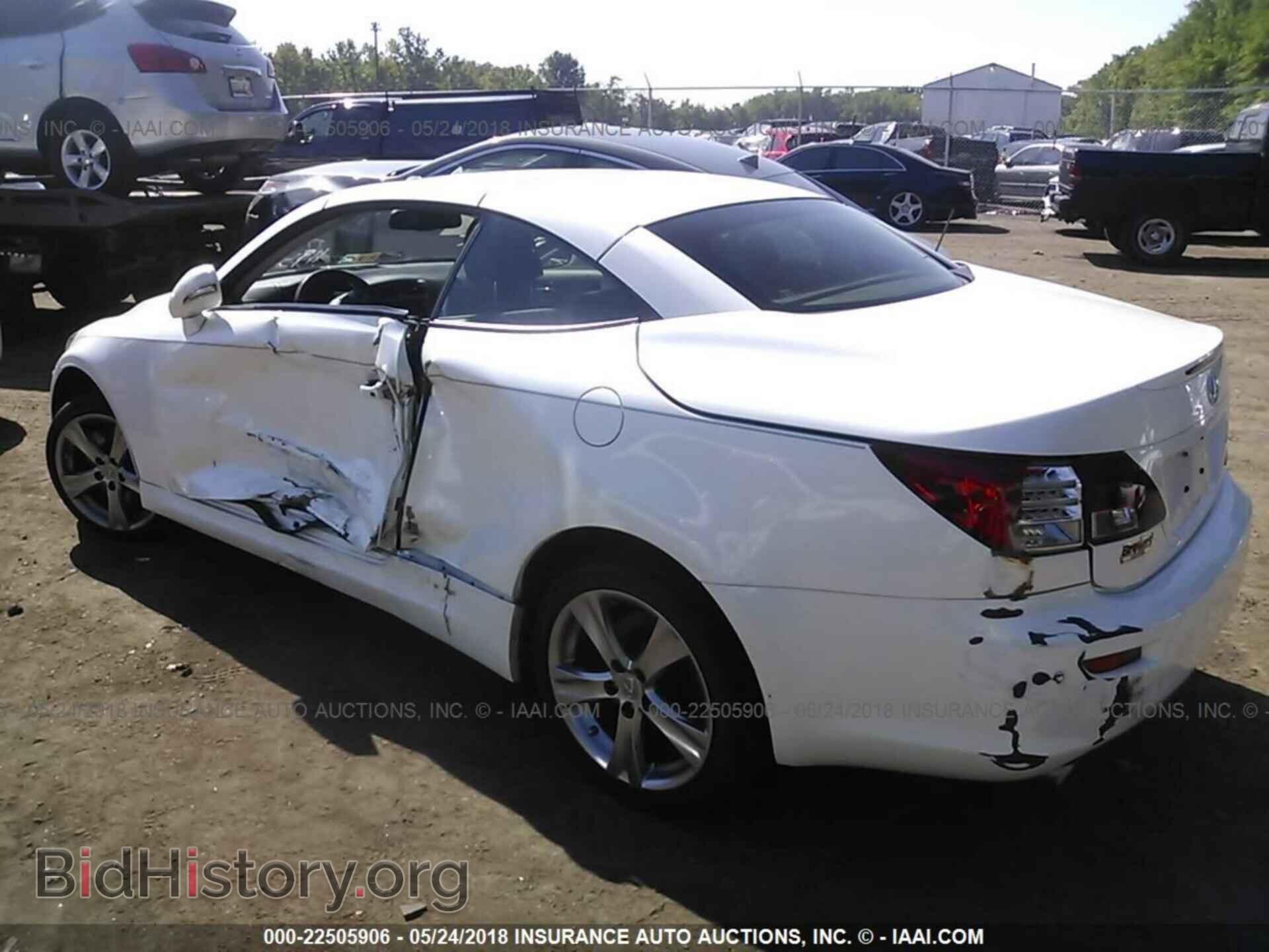 2014 Lexus Is - VIN: JTHFE2C27E2510697 - Photo 3