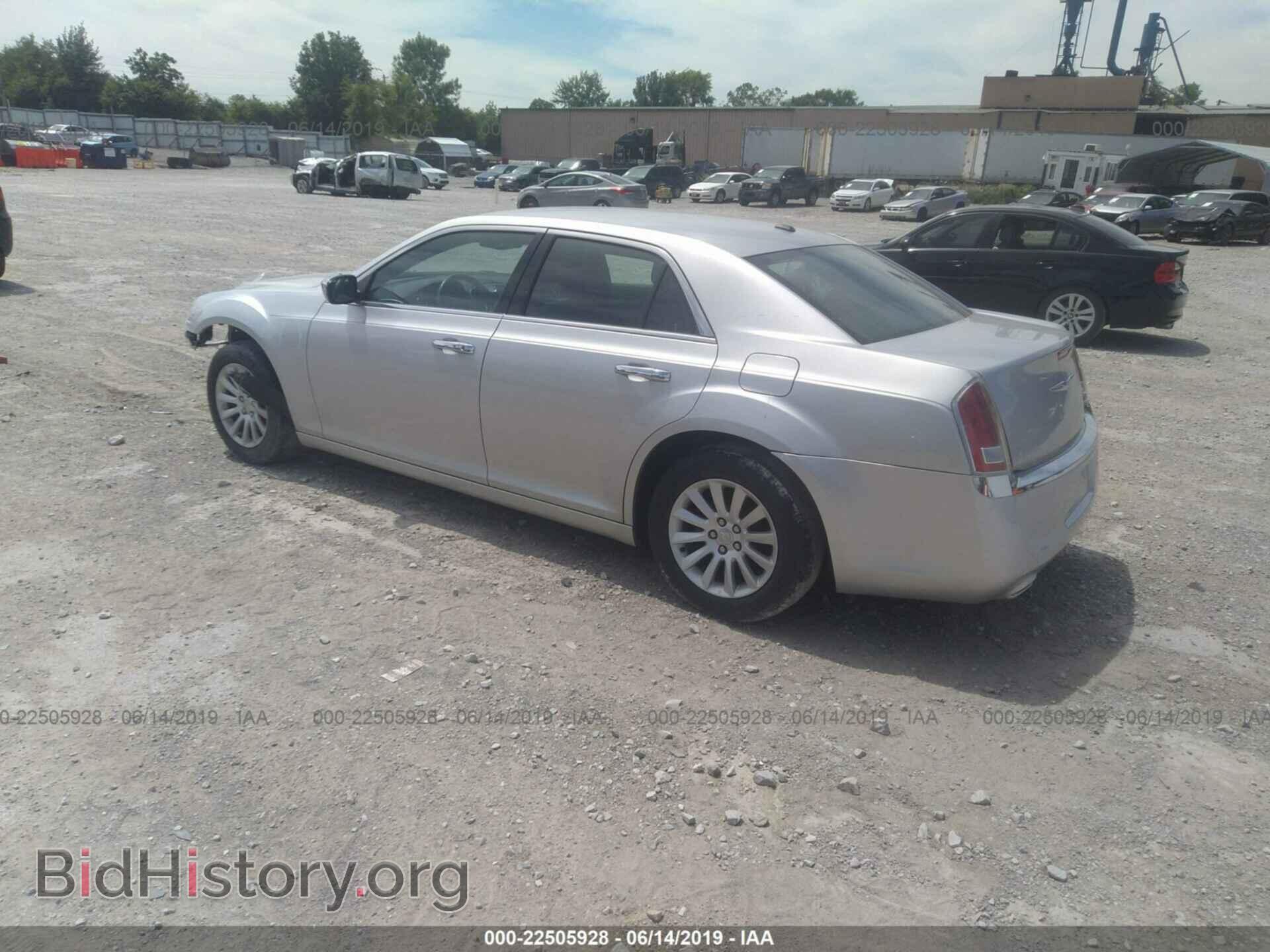 2012 CHRYSLER 300 - VIN: 2C3CCAAG1CH175545 - Photo 3