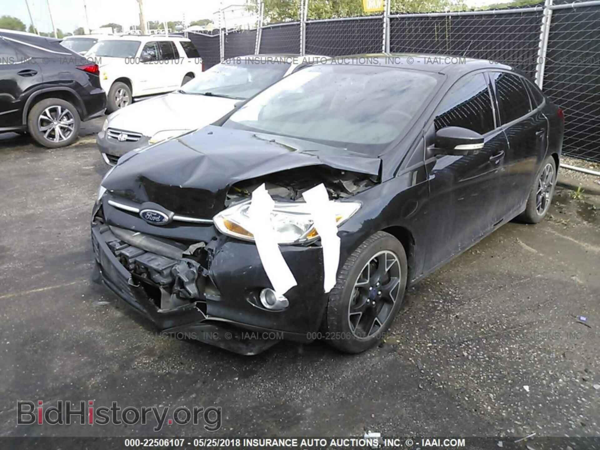 2014 Ford Focus - VIN: 1FADP3F21EL236790 - Фото 2