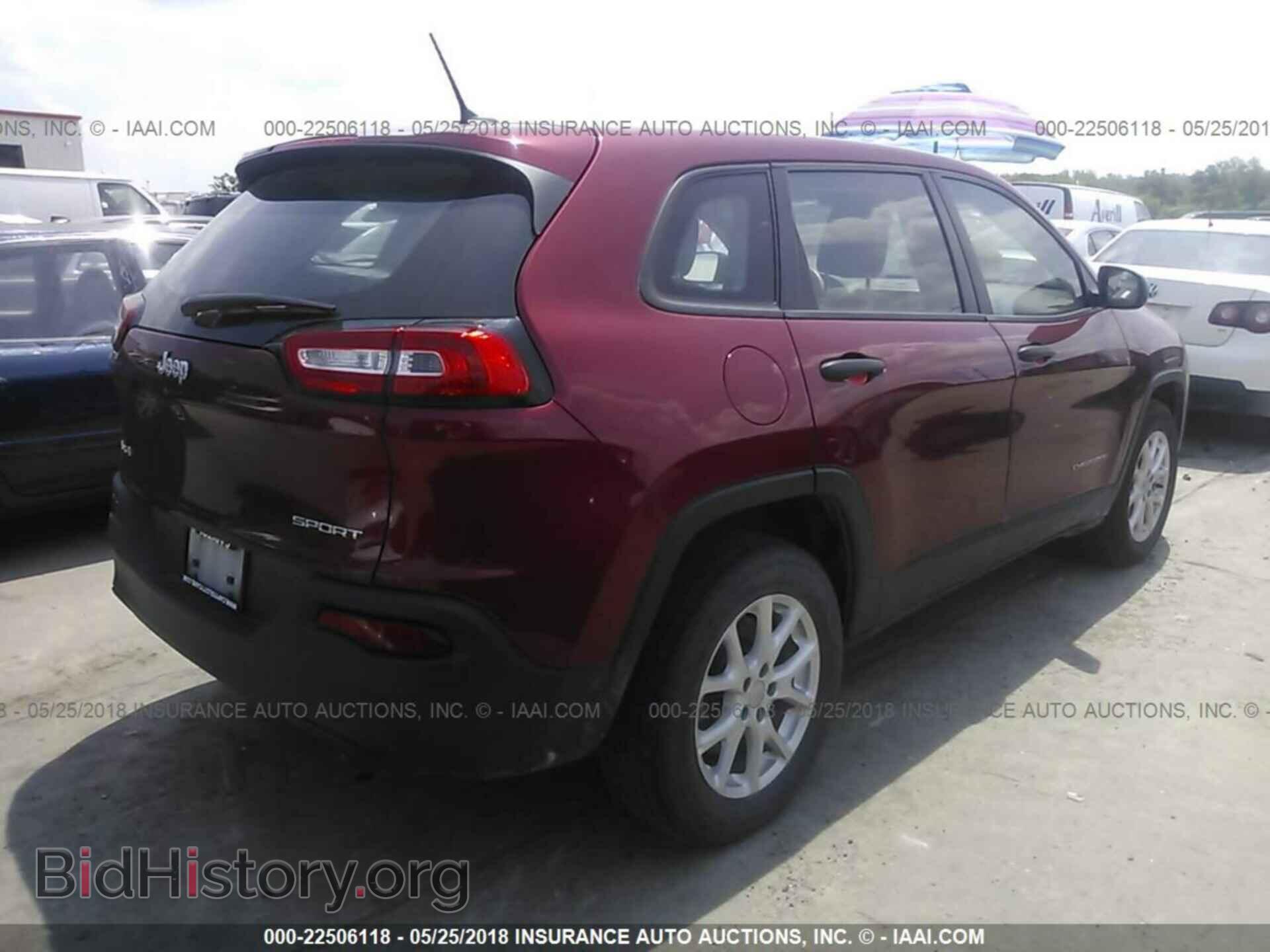 2015 Jeep Cherokee - VIN: 1C4PJMAB2FW591165 - Photo 4