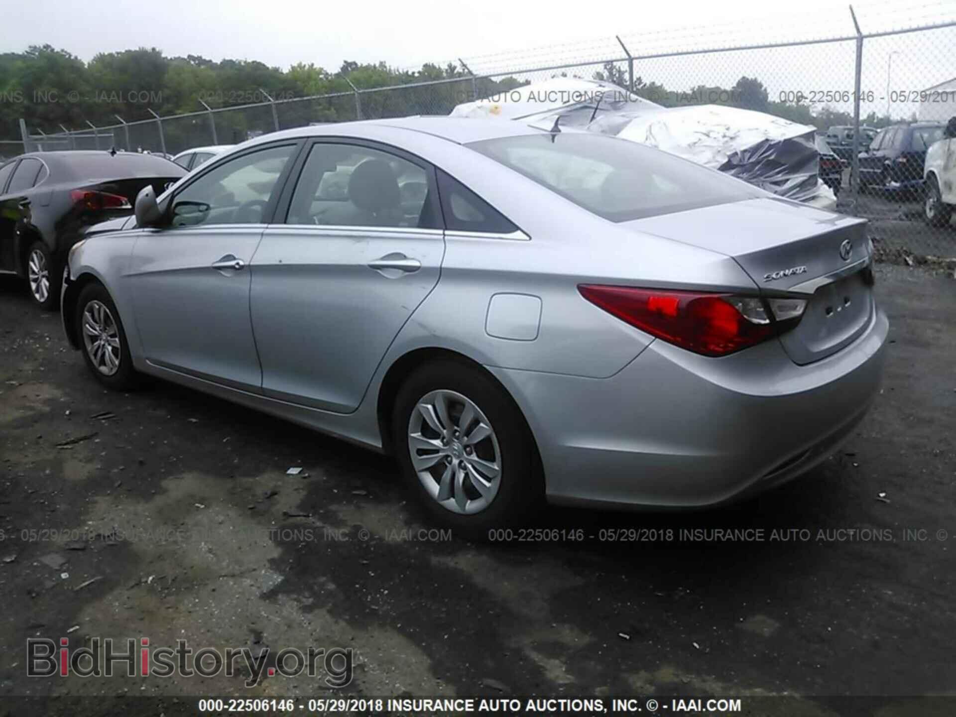 2012 Hyundai Sonata - VIN: 5NPEB4AC1CH441790 - Фото 3