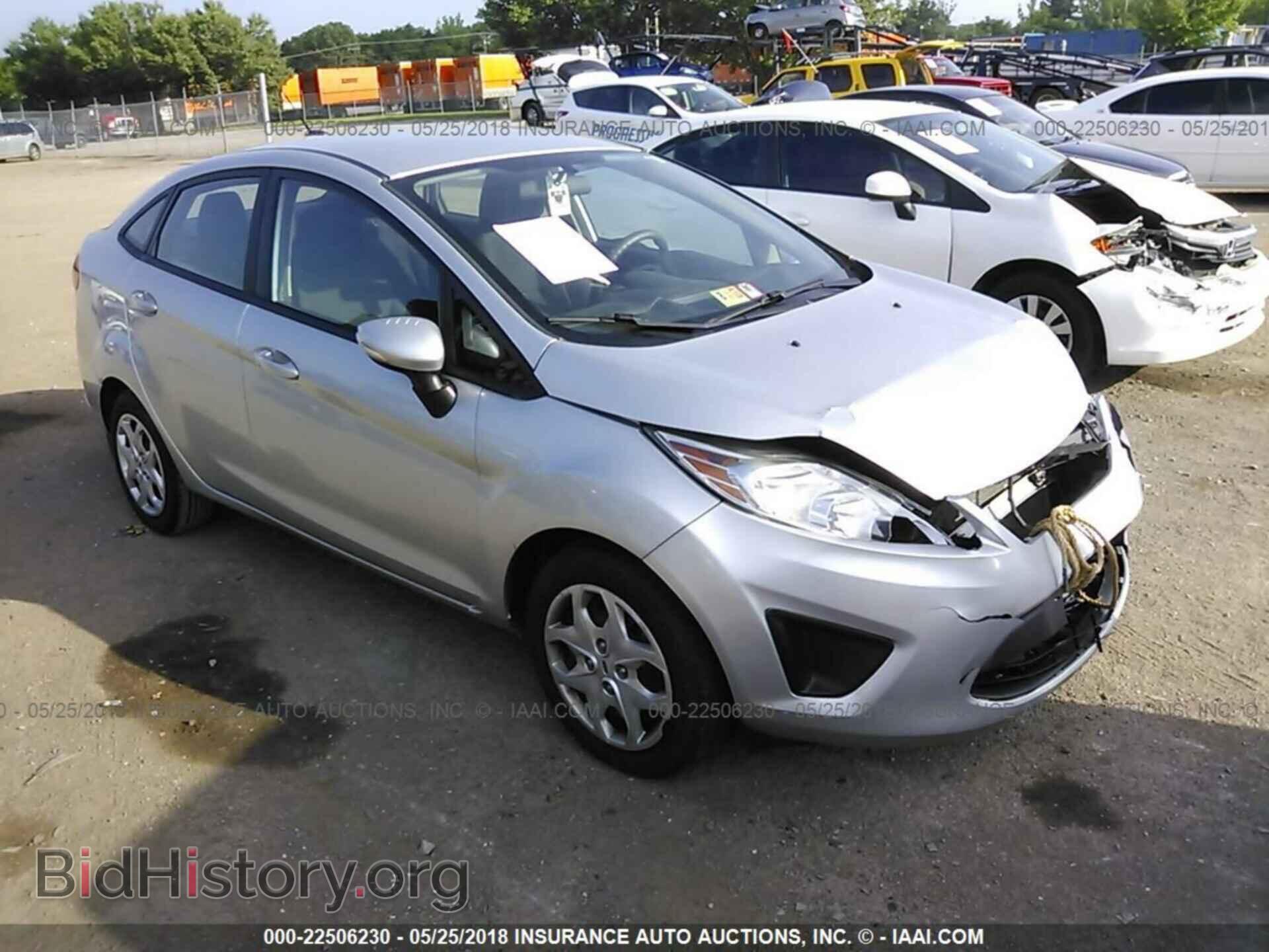 Photo 3FADP4BJ1DM204826 - Ford Fiesta 2013