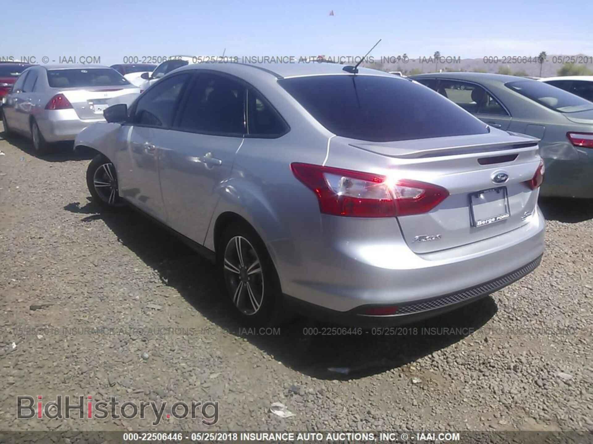 2014 Ford Focus - VIN: 1FADP3F28EL399548 - Photo 3