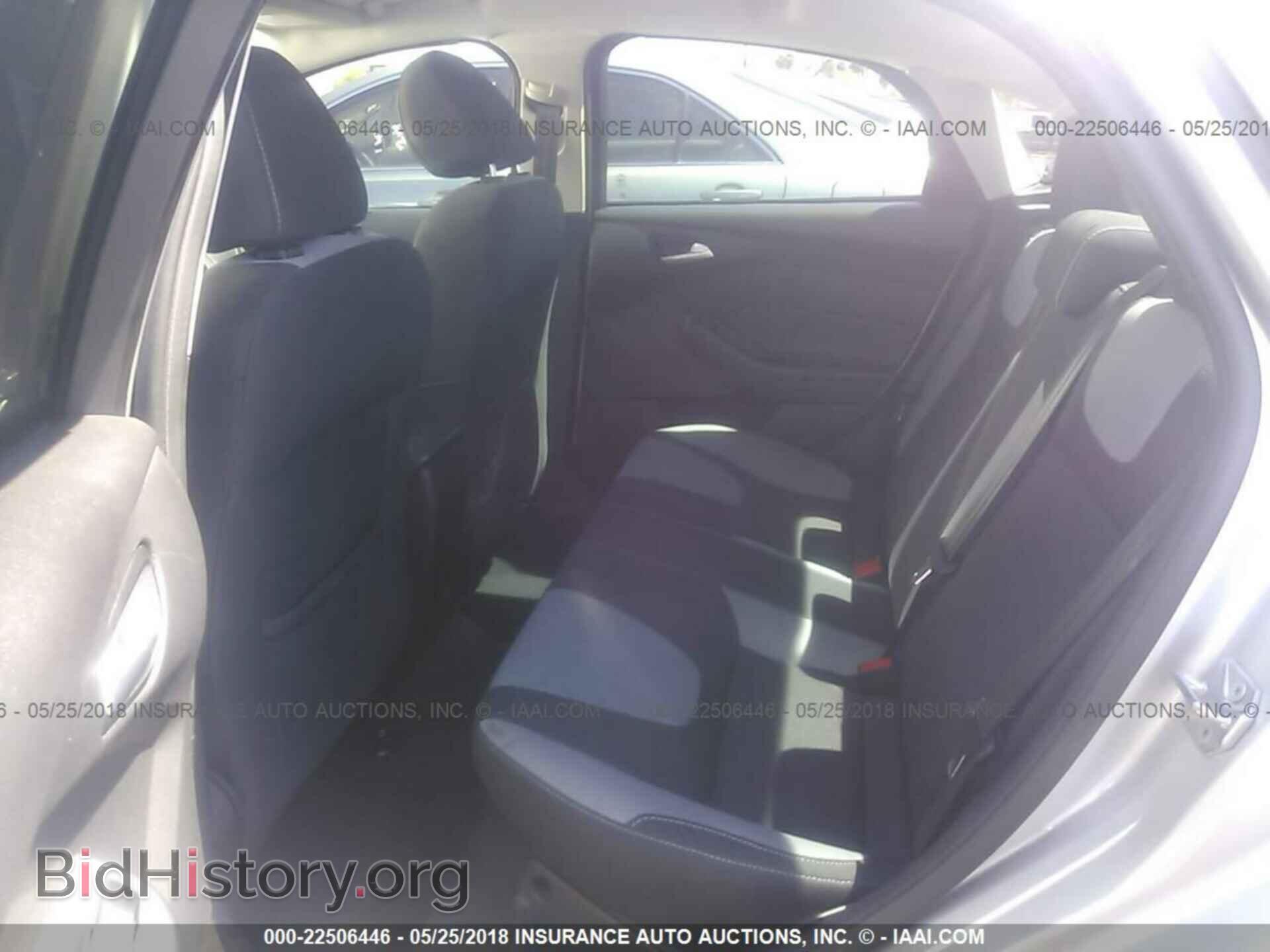 2014 Ford Focus - VIN: 1FADP3F28EL399548 - Photo 8