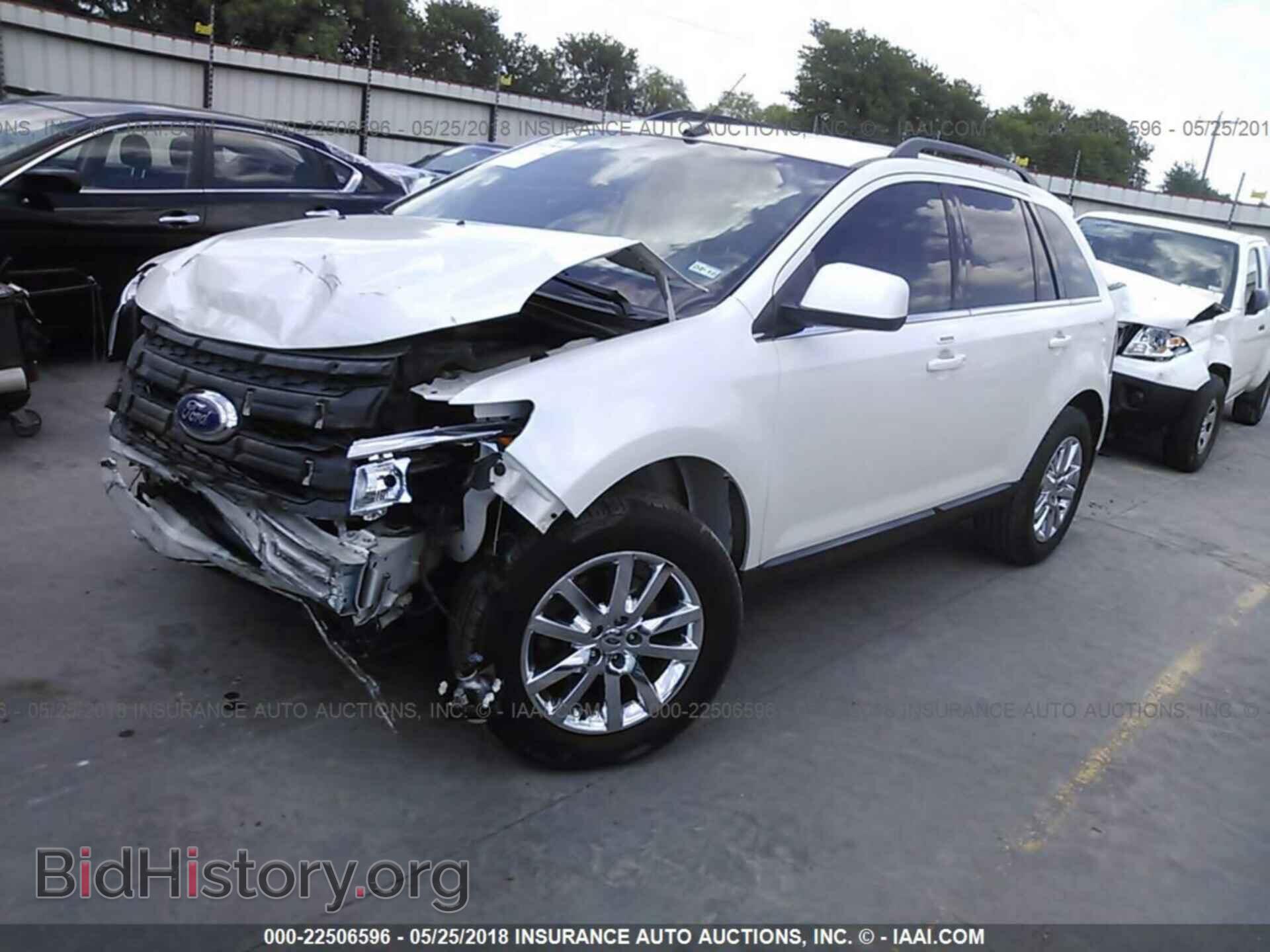 2011 Ford Edge - VIN: 2FMDK3KCXBBA44637 - Photo 2