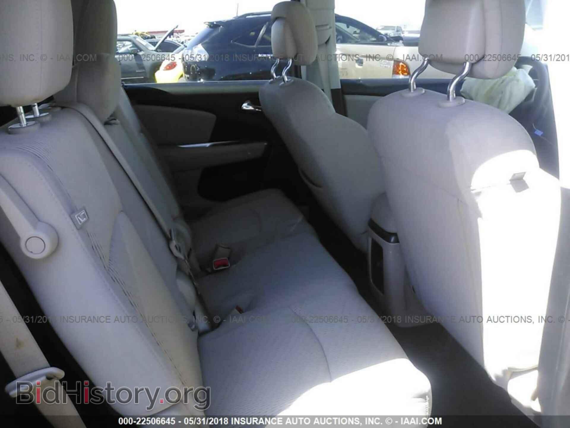 2016 Dodge Journey - VIN: 3C4PDCBB1GT240190 - Photo 8