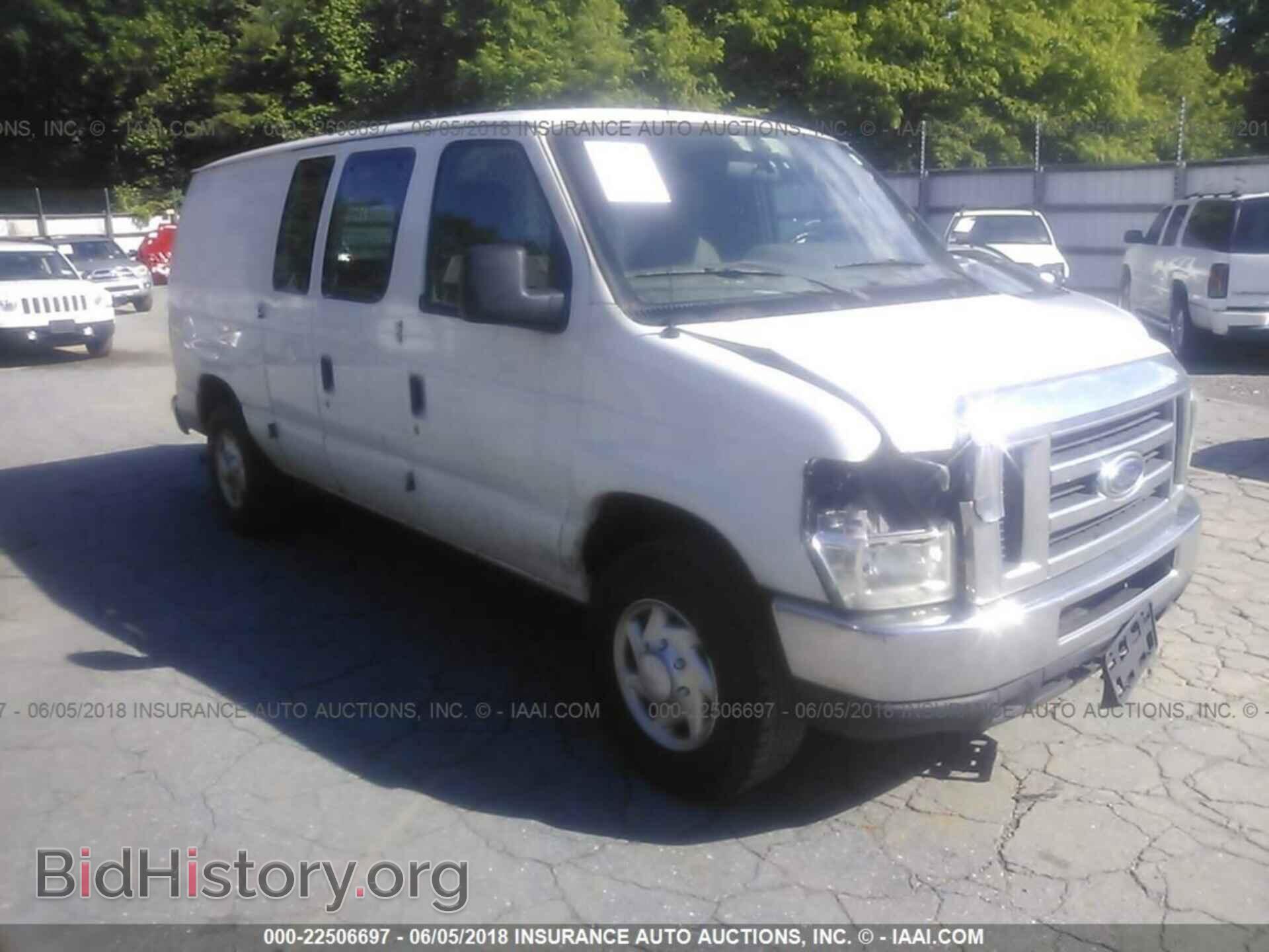 Photo 1FTNE1EWXBDA78131 - Ford Econoline 2011