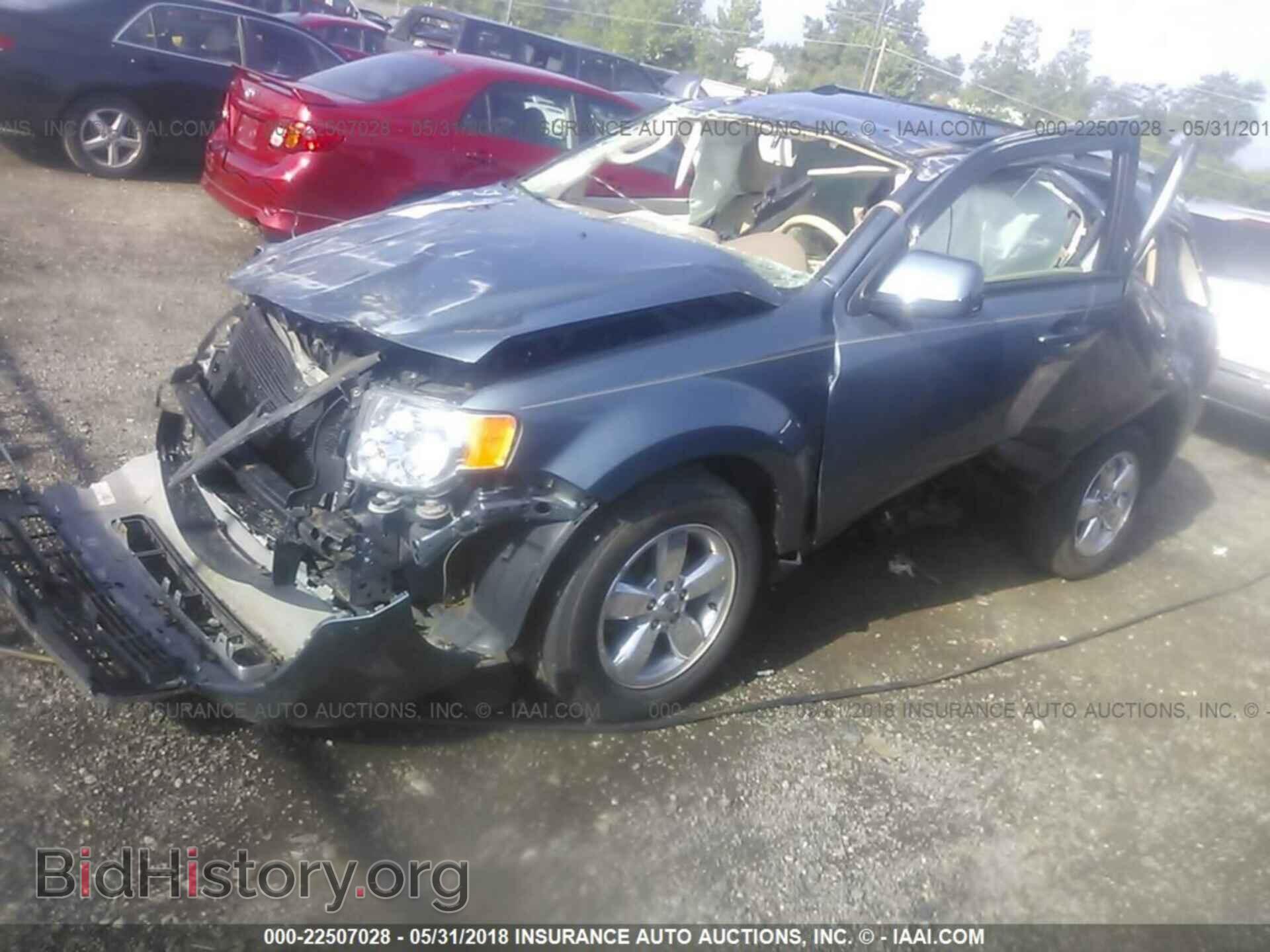2012 Ford Escape - VIN: 1FMCU0EG3CKB00511 - Photo 2