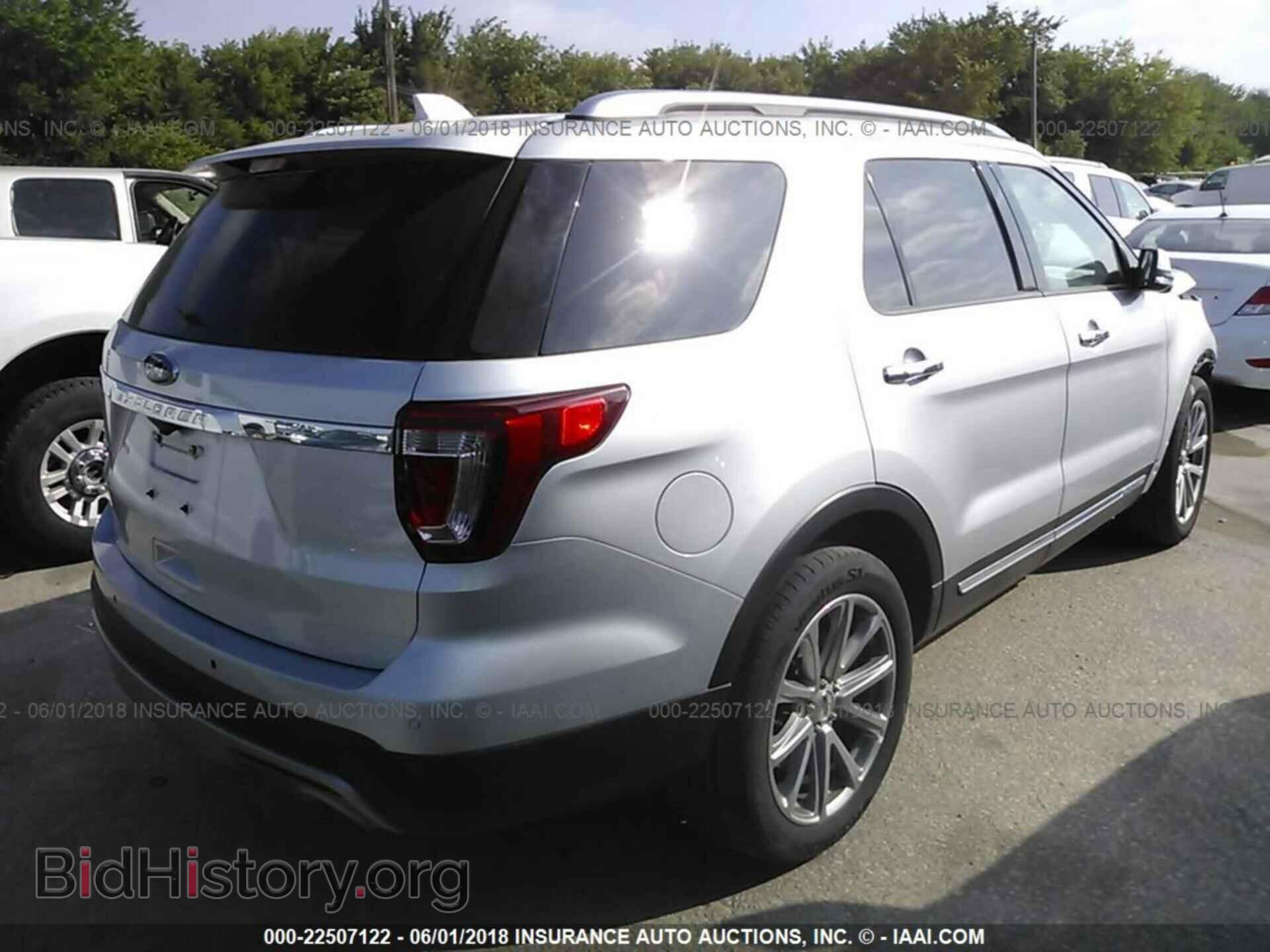 2017 Ford Explorer - VIN: 1FM5K7F8XHGC93443 - Фото 4