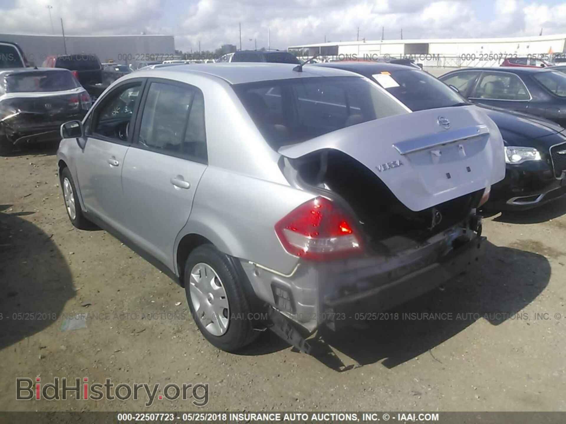 2011 Nissan Versa - VIN: 3N1BC1AP6BL454621 - Photo 3