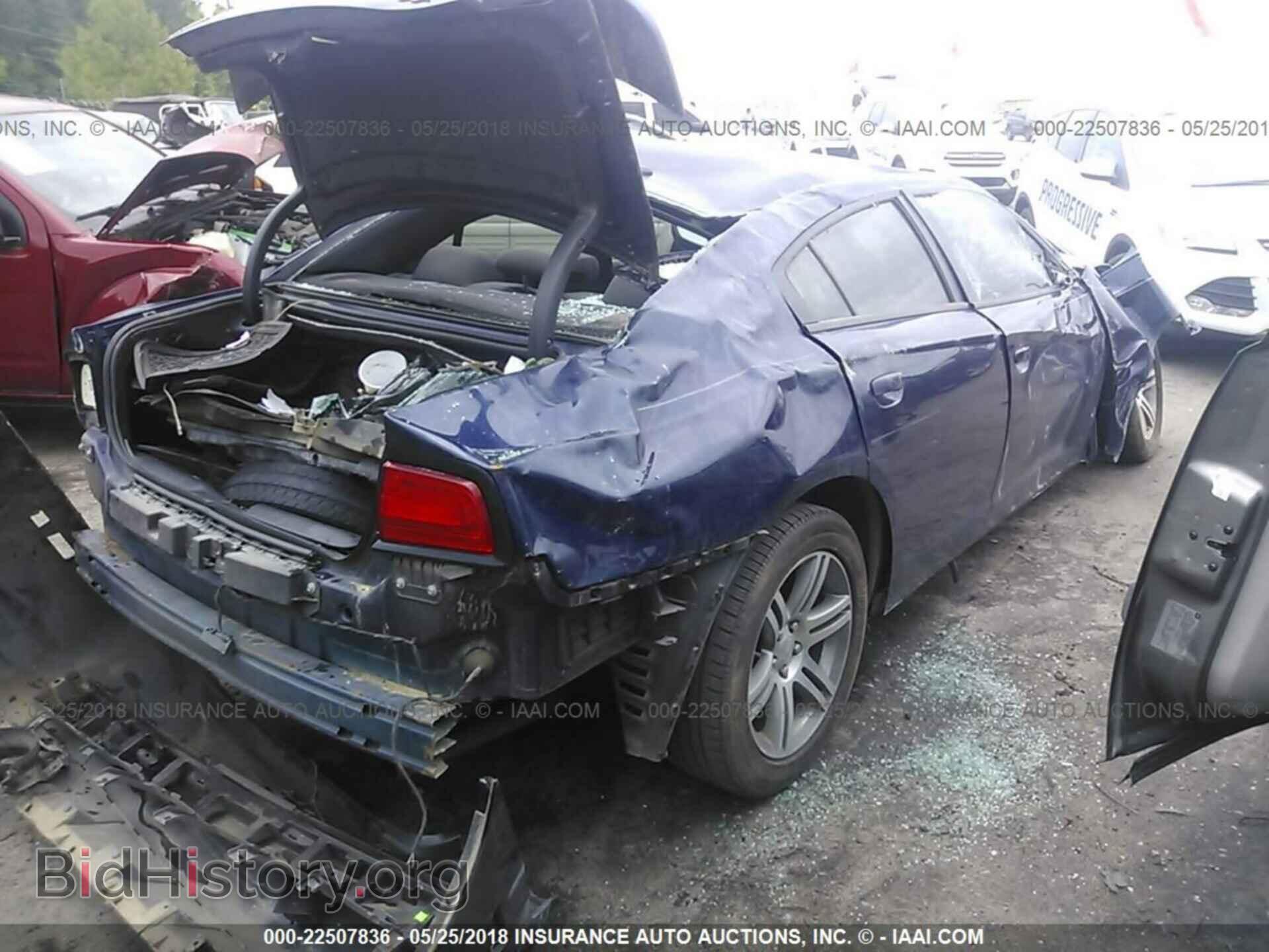 2013 Dodge Charger - VIN: 2C3CDXCT8DH711063 - Photo 4