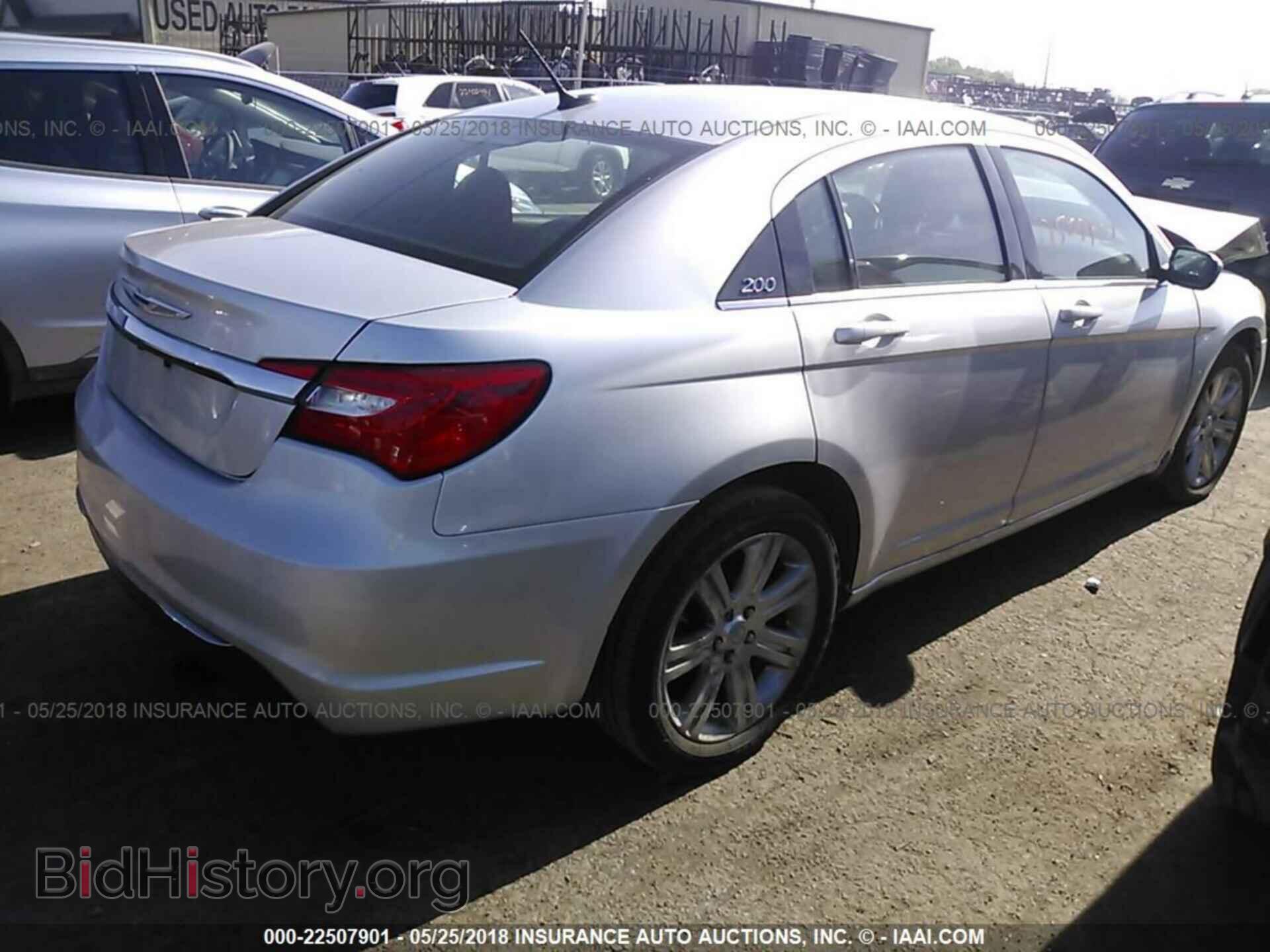 2011 CHRYSLER 200 - VIN: 1C3BC1FBXBN619245 - Фото 4