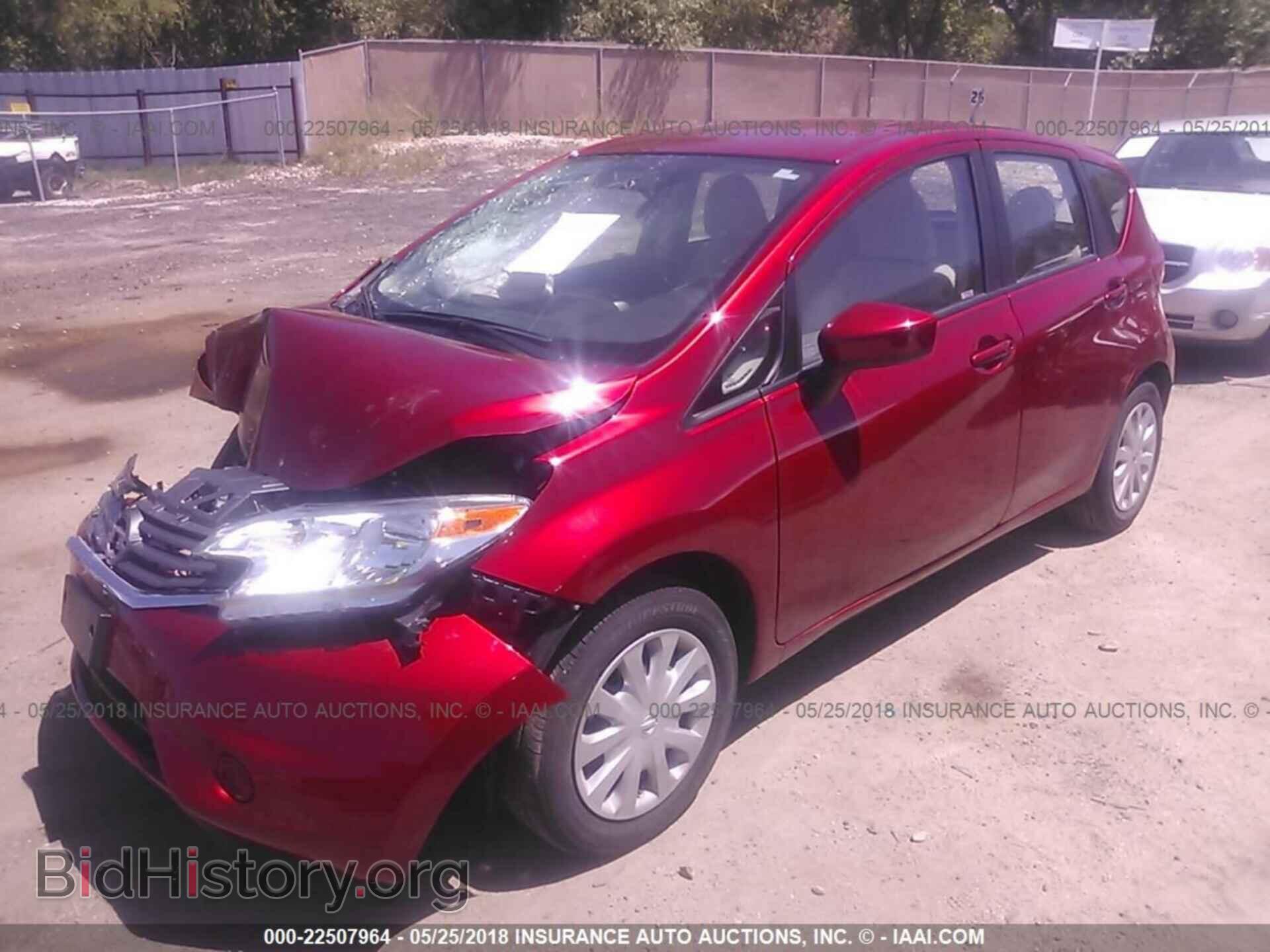 2016 Nissan Versa note - VIN: 3N1CE2CP9GL409455 - Фото 2