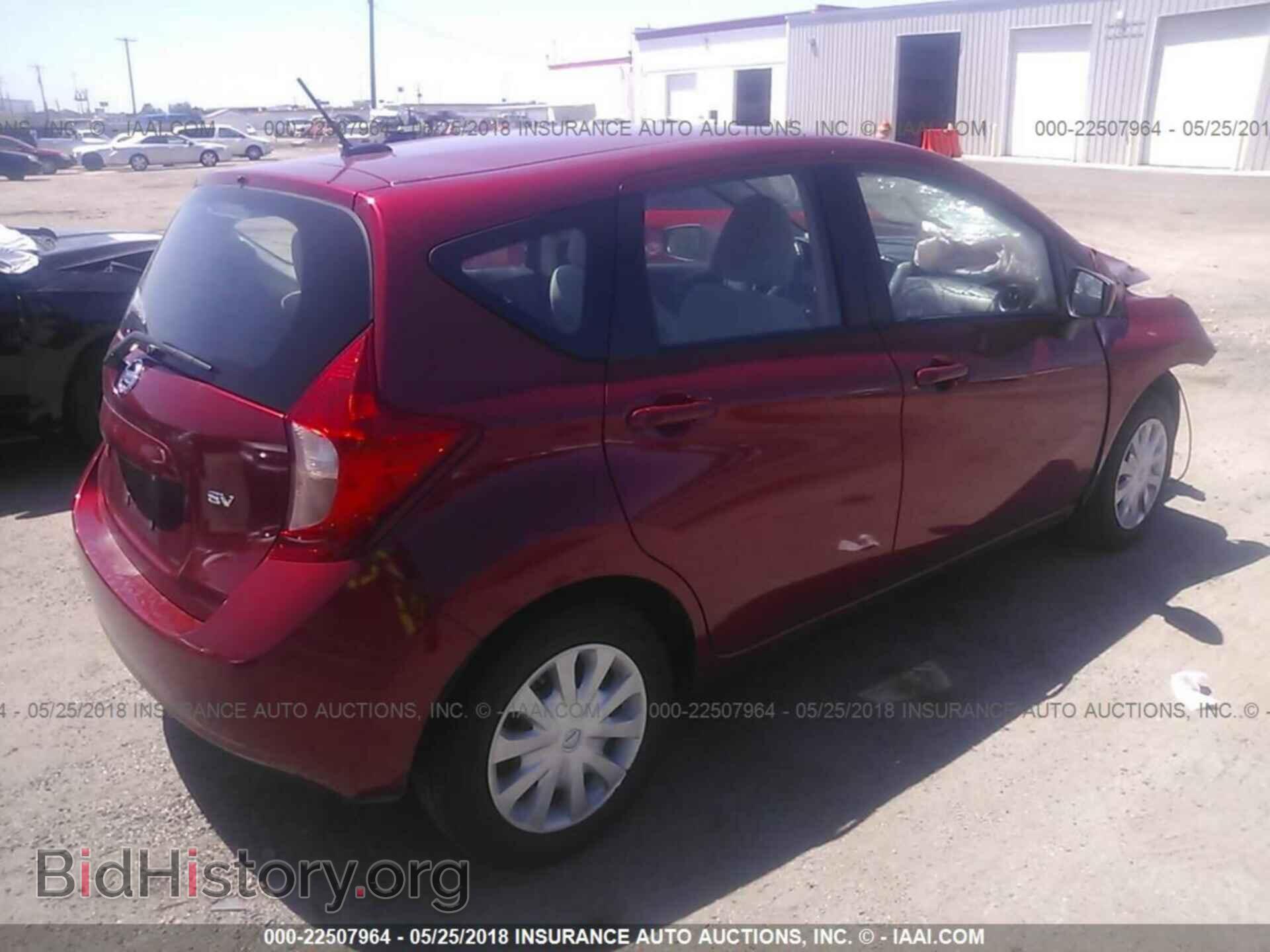 2016 Nissan Versa note - VIN: 3N1CE2CP9GL409455 - Фото 4