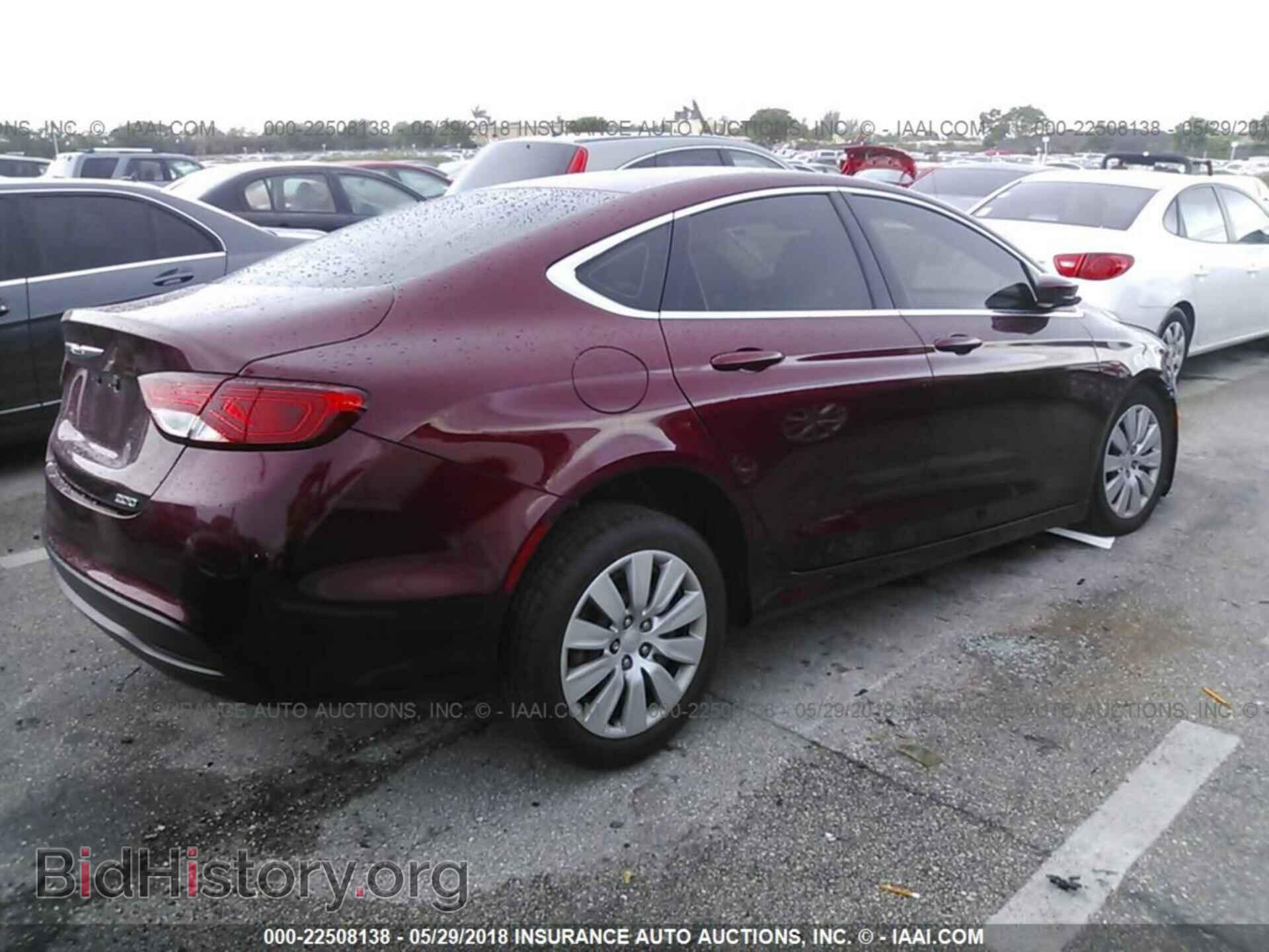 2015 Chrysler 200 - VIN: 1C3CCCFBXFN563815 - Photo 4
