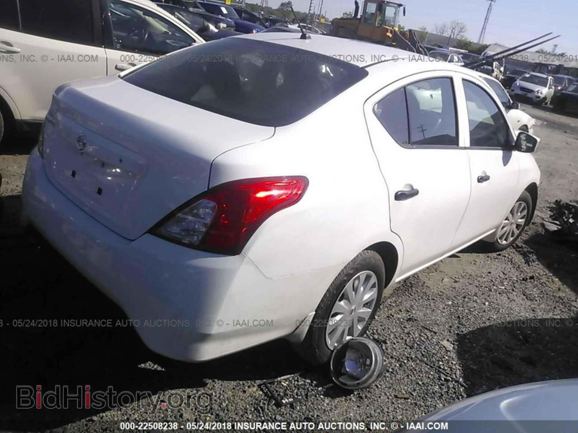 2017 Nissan Versa - VIN: 3N1CN7AP3HL887808 - Фото 4