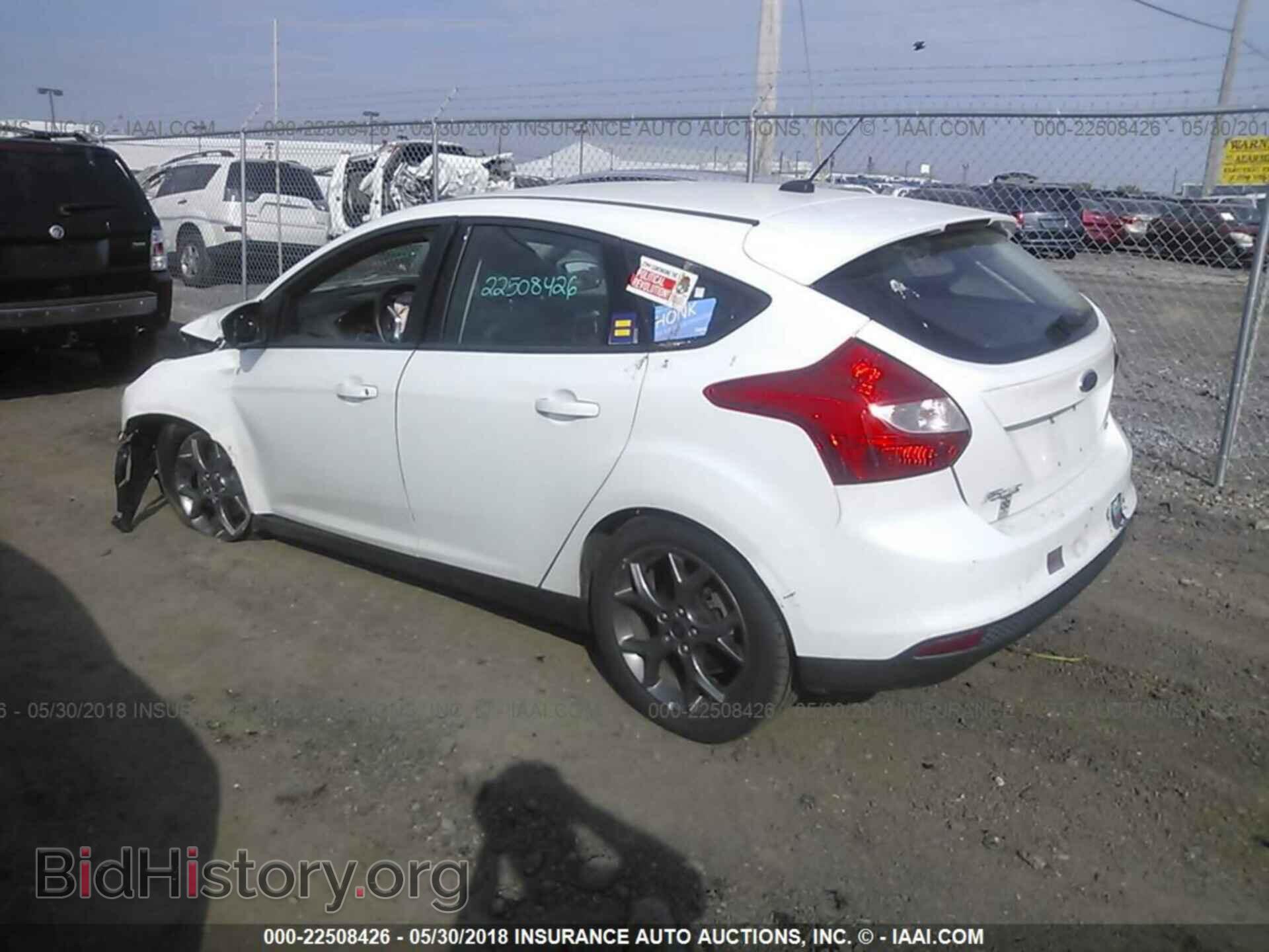 2014 Ford Focus - VIN: 1FADP3K24EL314338 - Photo 3