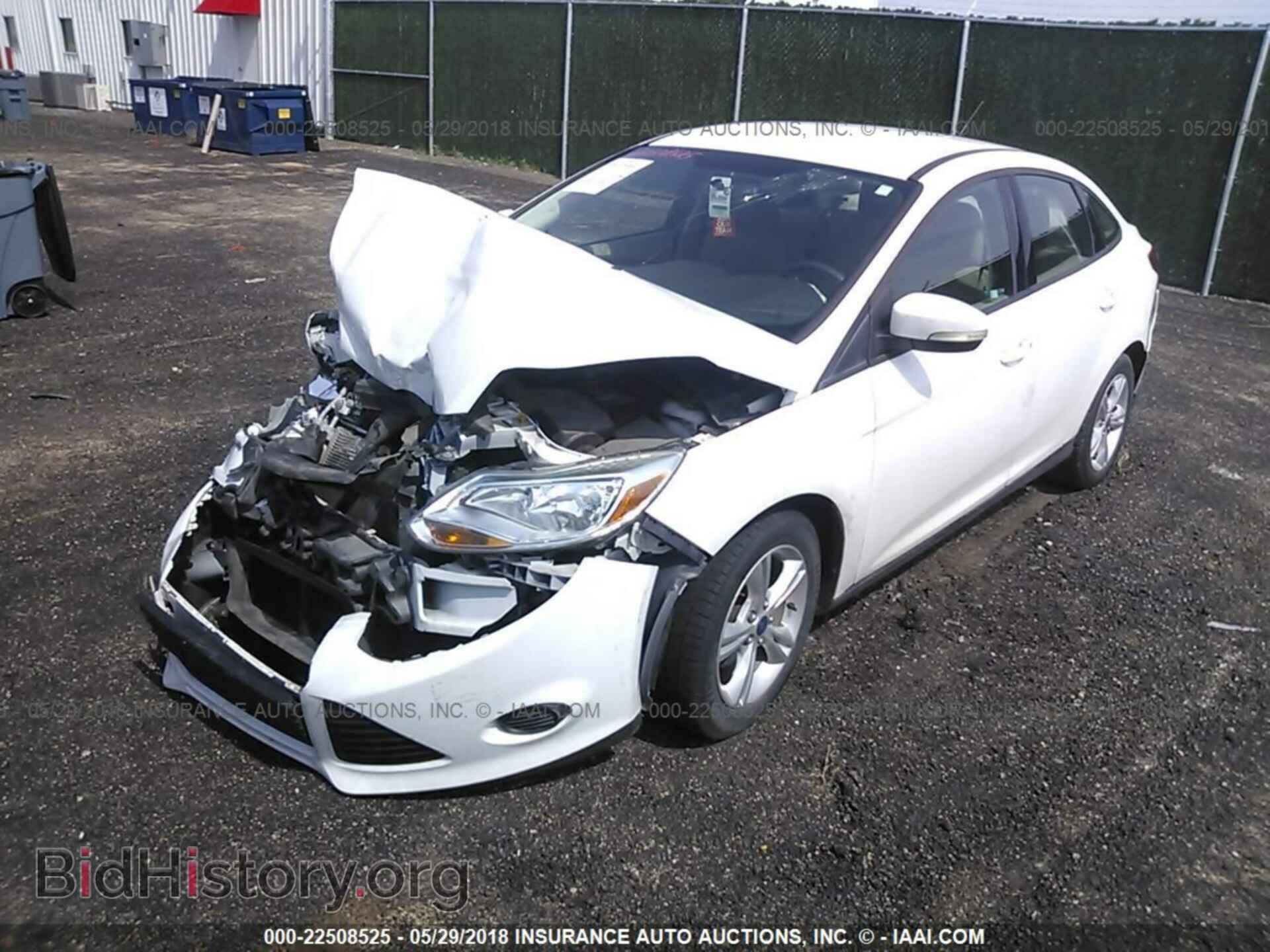 2013 Ford Focus - VIN: 1FADP3F25DL183946 - Photo 2