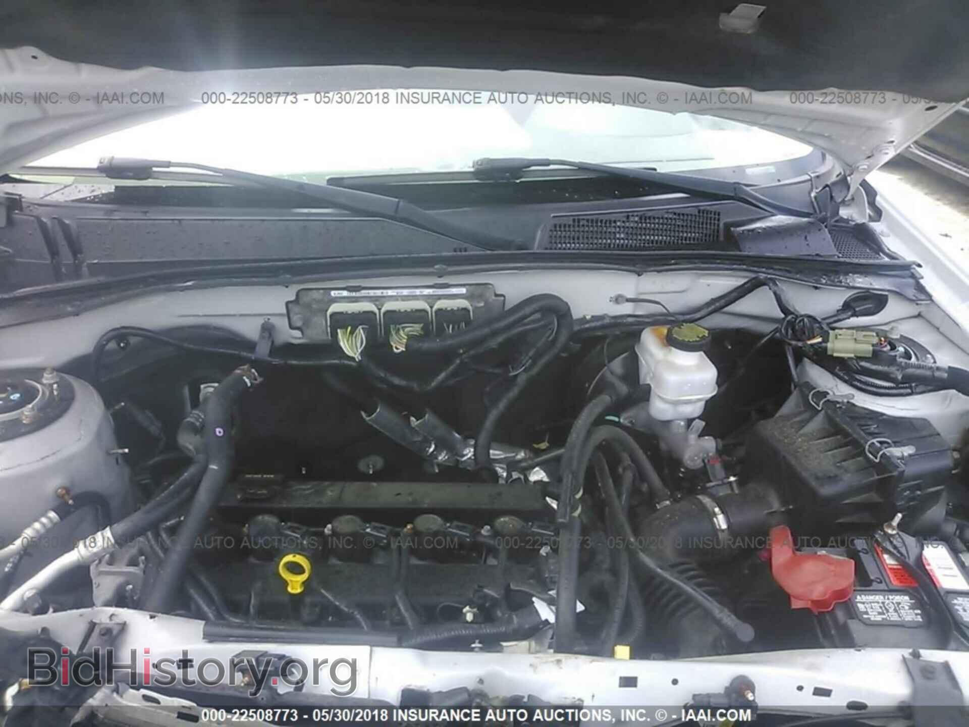 2011 Ford Escape - VIN: 1FMCU0D79BKC06140 - Photo 10