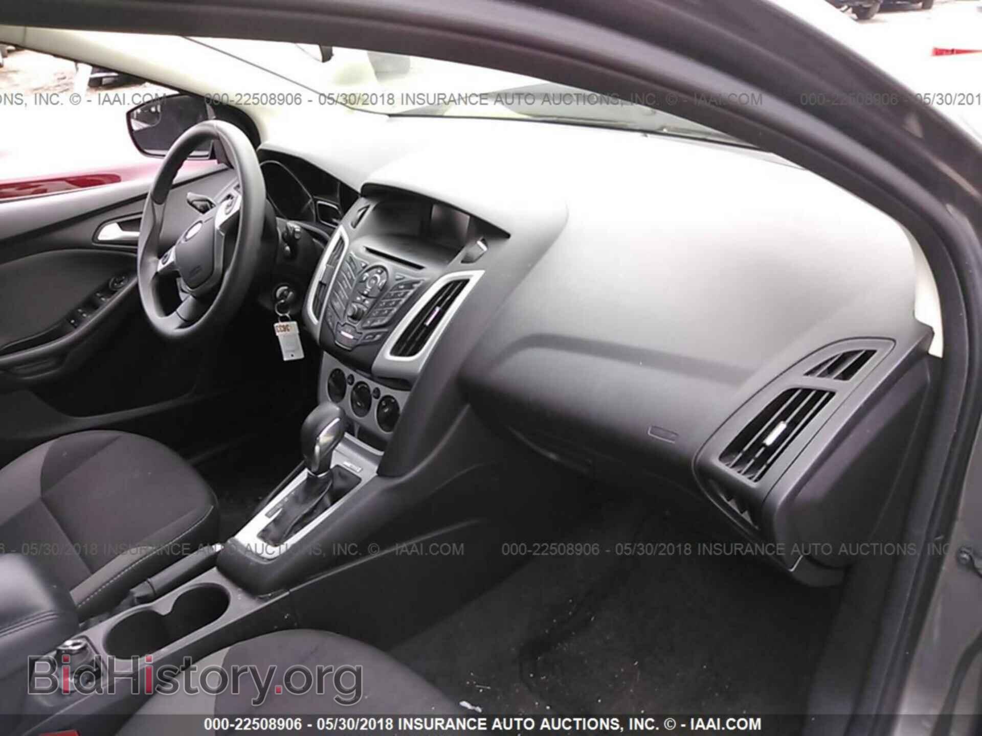 2014 Ford Focus - VIN: 1FADP3K29EL408408 - Photo 5