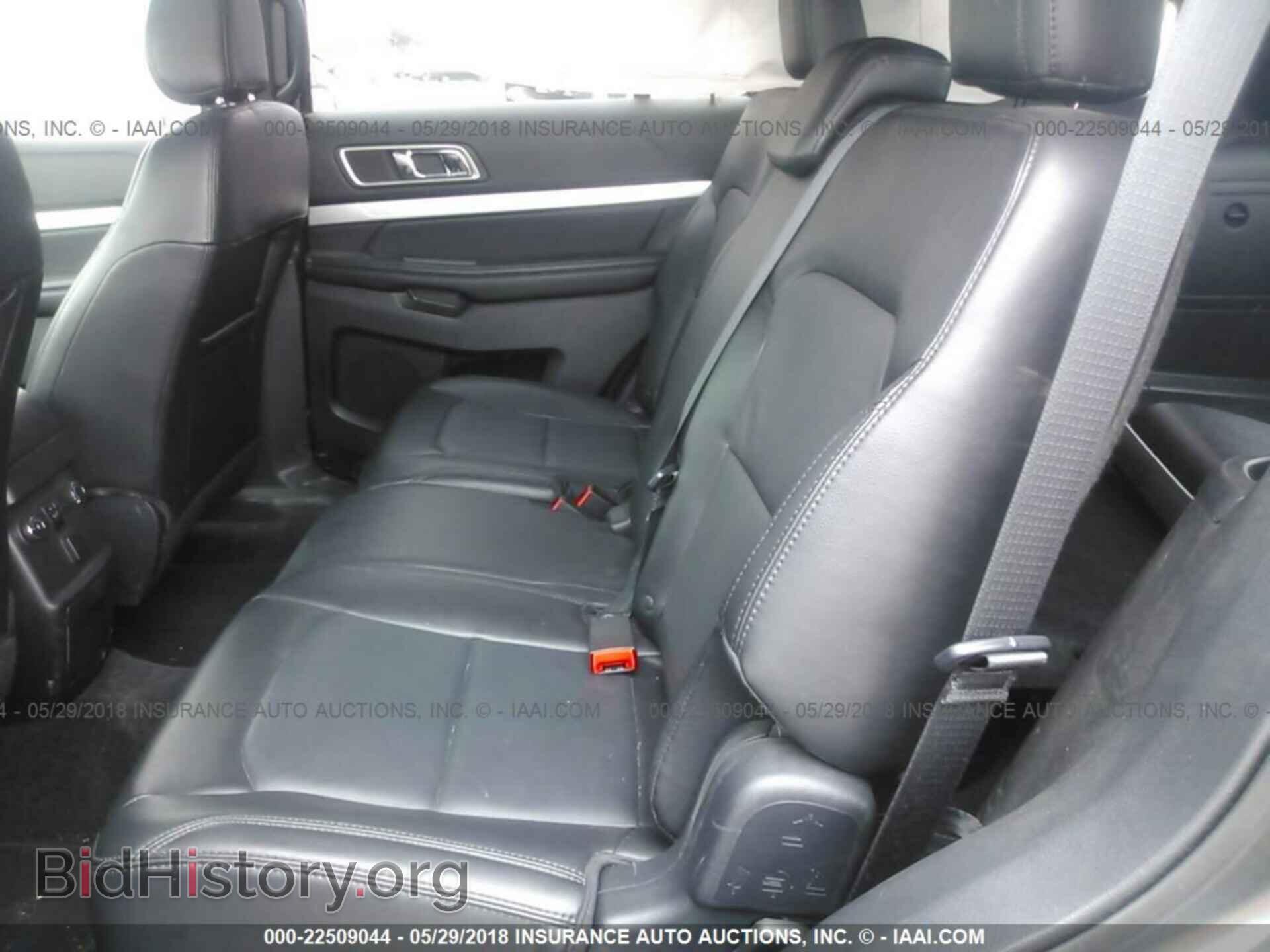 2017 Ford Explorer - VIN: 1FM5K7D85HGA61044 - Photo 8