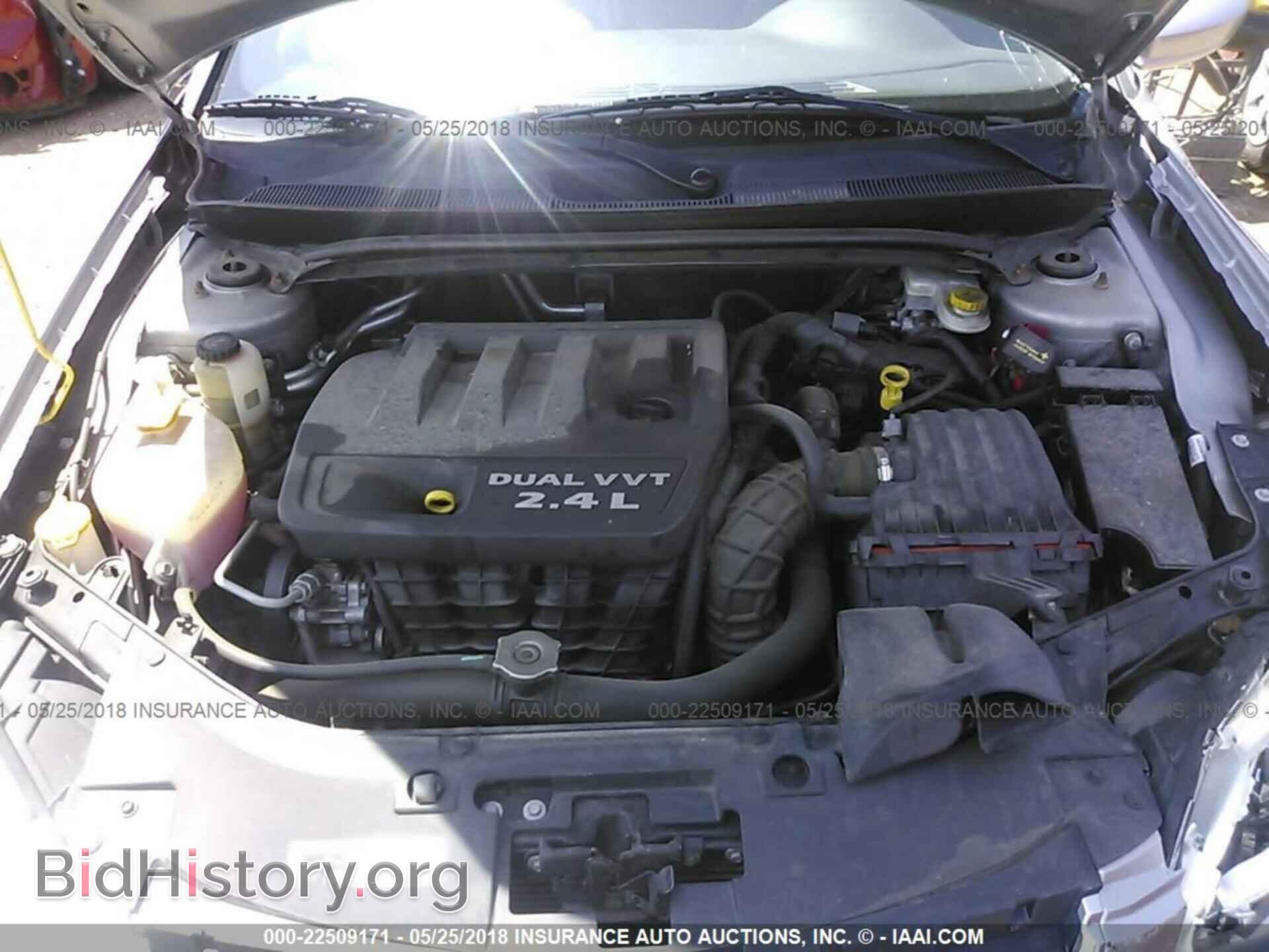 2013 Chrysler 200 - VIN: 1C3CCBAB7DN762089 - Photo 10