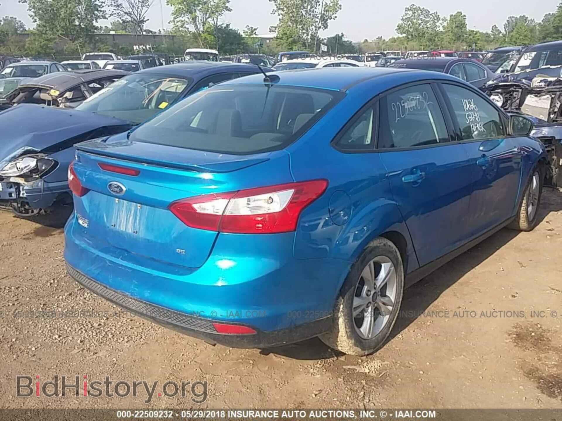 2012 Ford Focus - VIN: 1FAHP3F27CL214484 - Photo 4