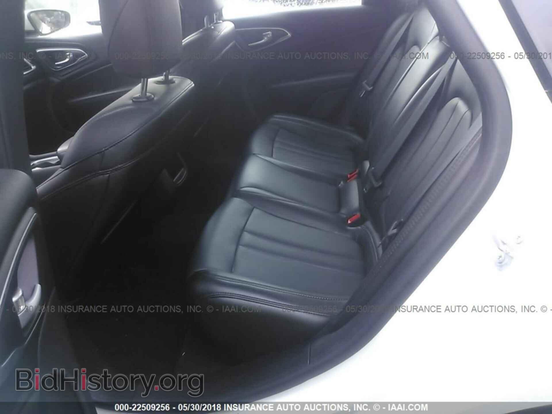 2016 Chrysler 200 - VIN: 1C3CCCAB5GN195374 - Photo 8