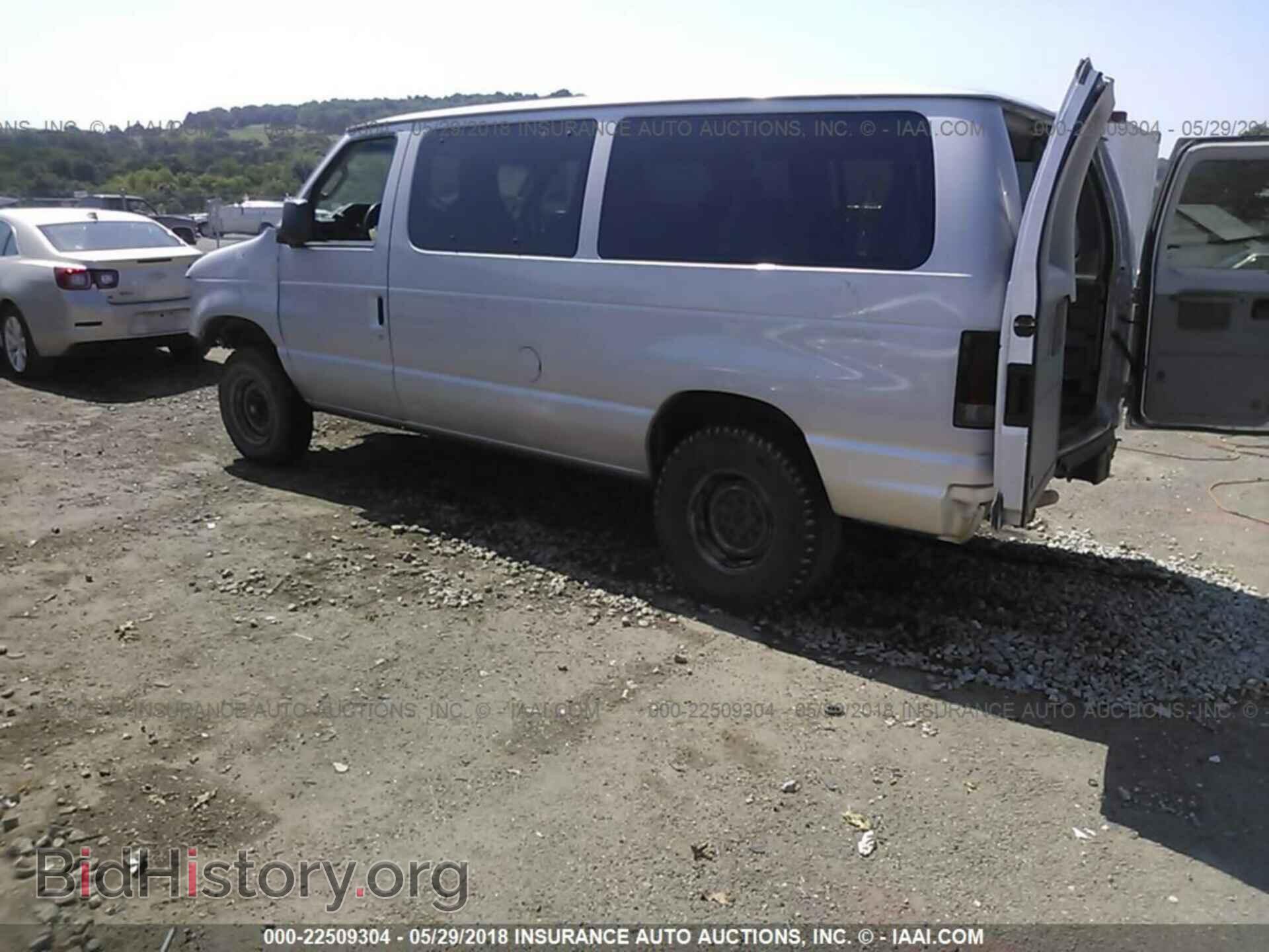 2013 Ford Econoline - VIN: 1FBNE3BL8DDA35422 - Фото 3