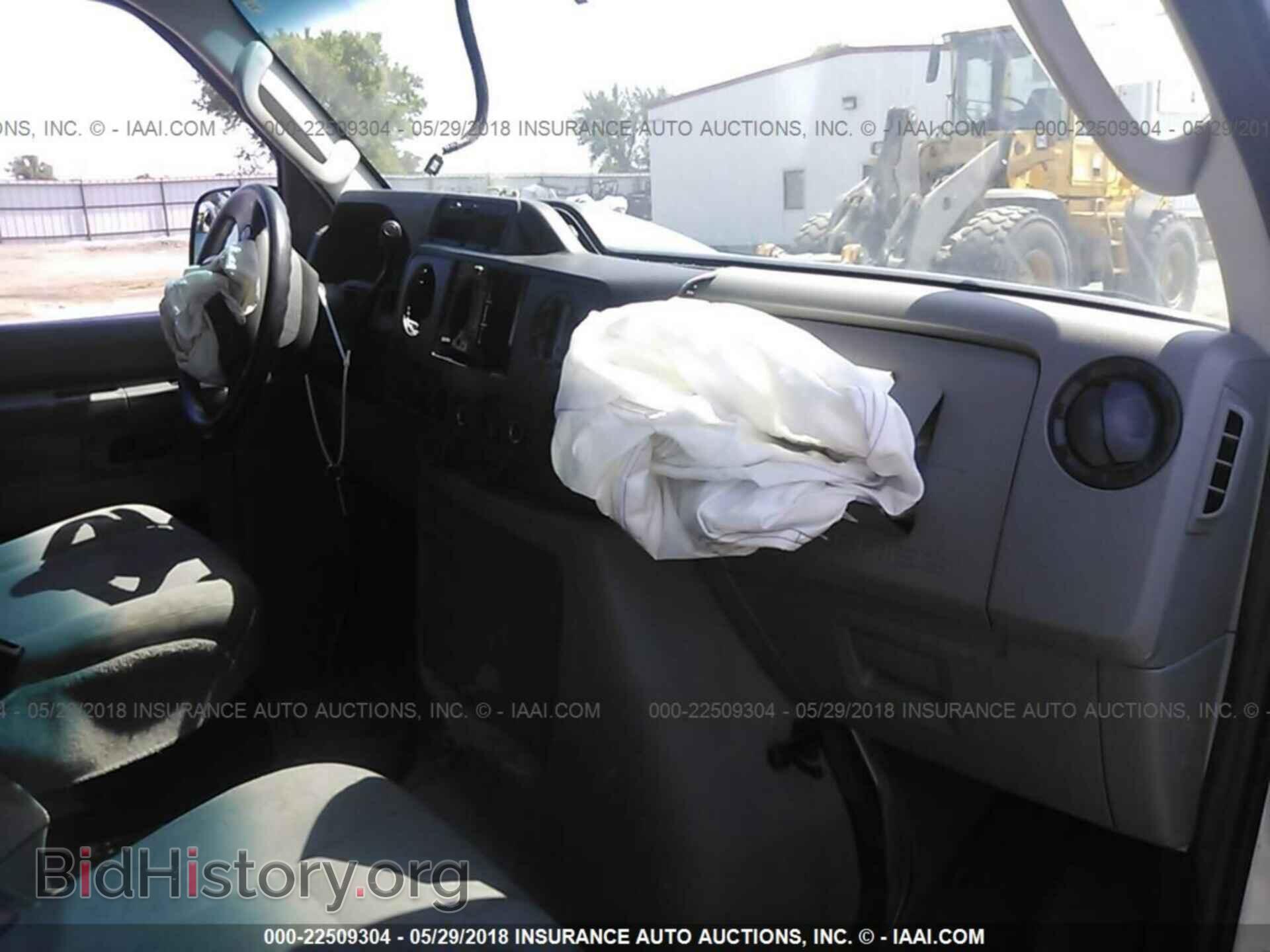 2013 Ford Econoline - VIN: 1FBNE3BL8DDA35422 - Фото 5