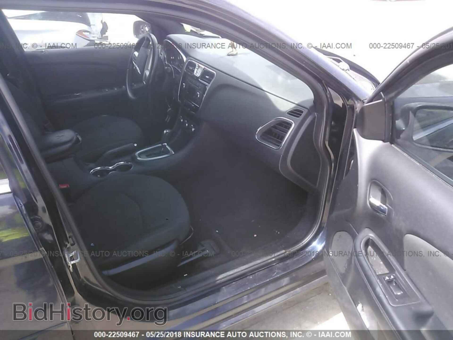 2011 Chrysler 200 - VIN: 1C3BC1FG3BN538745 - Фото 5