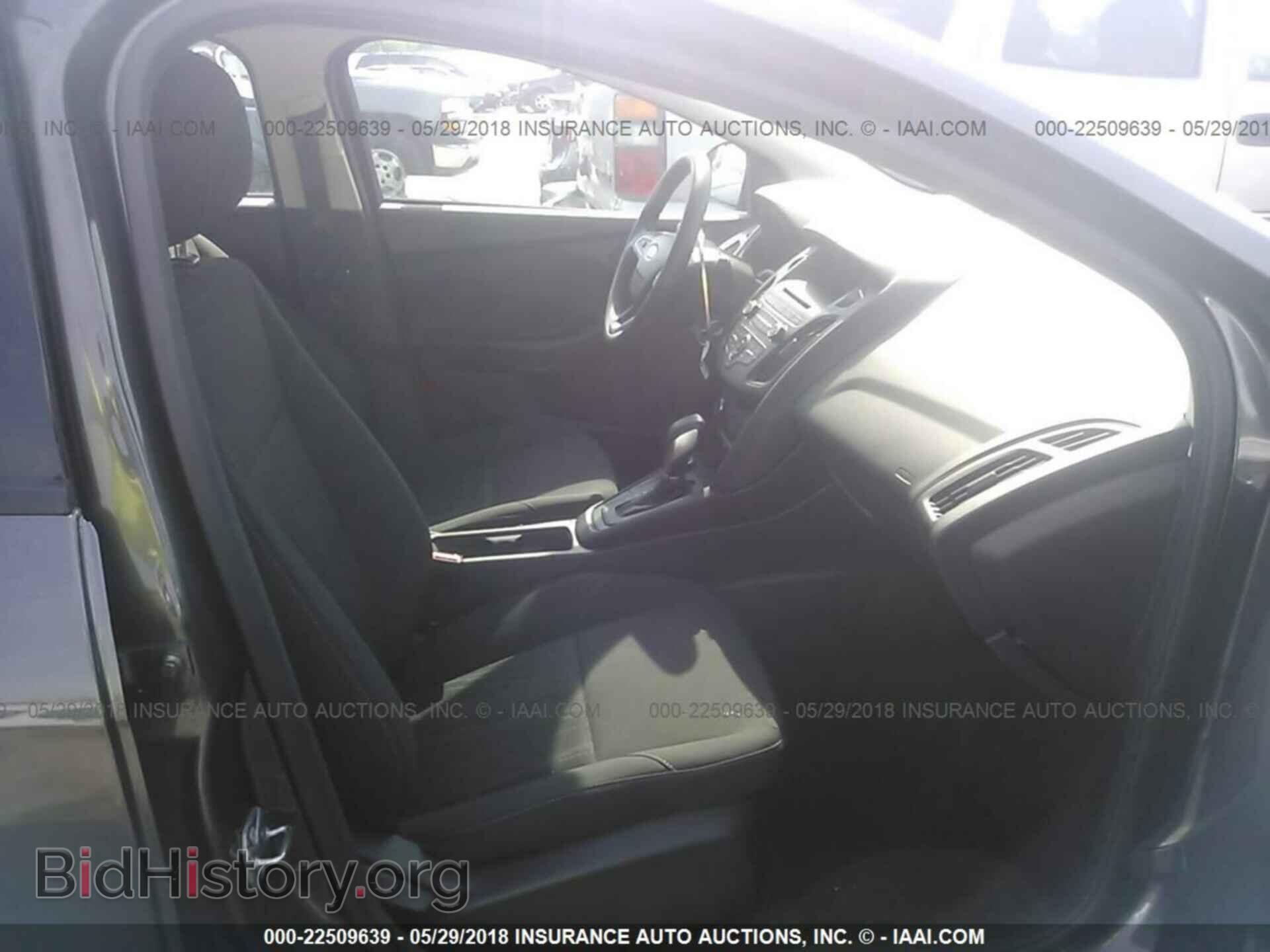 2015 Ford Focus - VIN: 1FADP3E22FL362868 - Photo 5