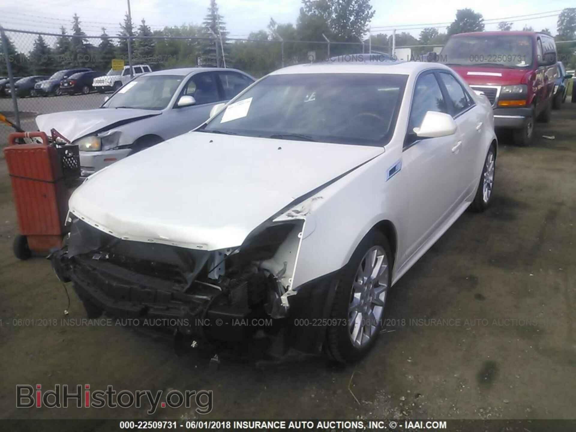 2012 Cadillac Cts - VIN: 1G6DS5E36C0105953 - Фото 2
