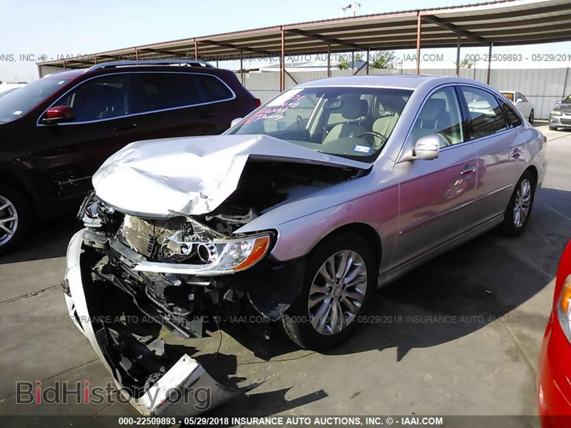 2011 Hyundai Azera - VIN: KMHFC4DF7BA540512 - Фото 2